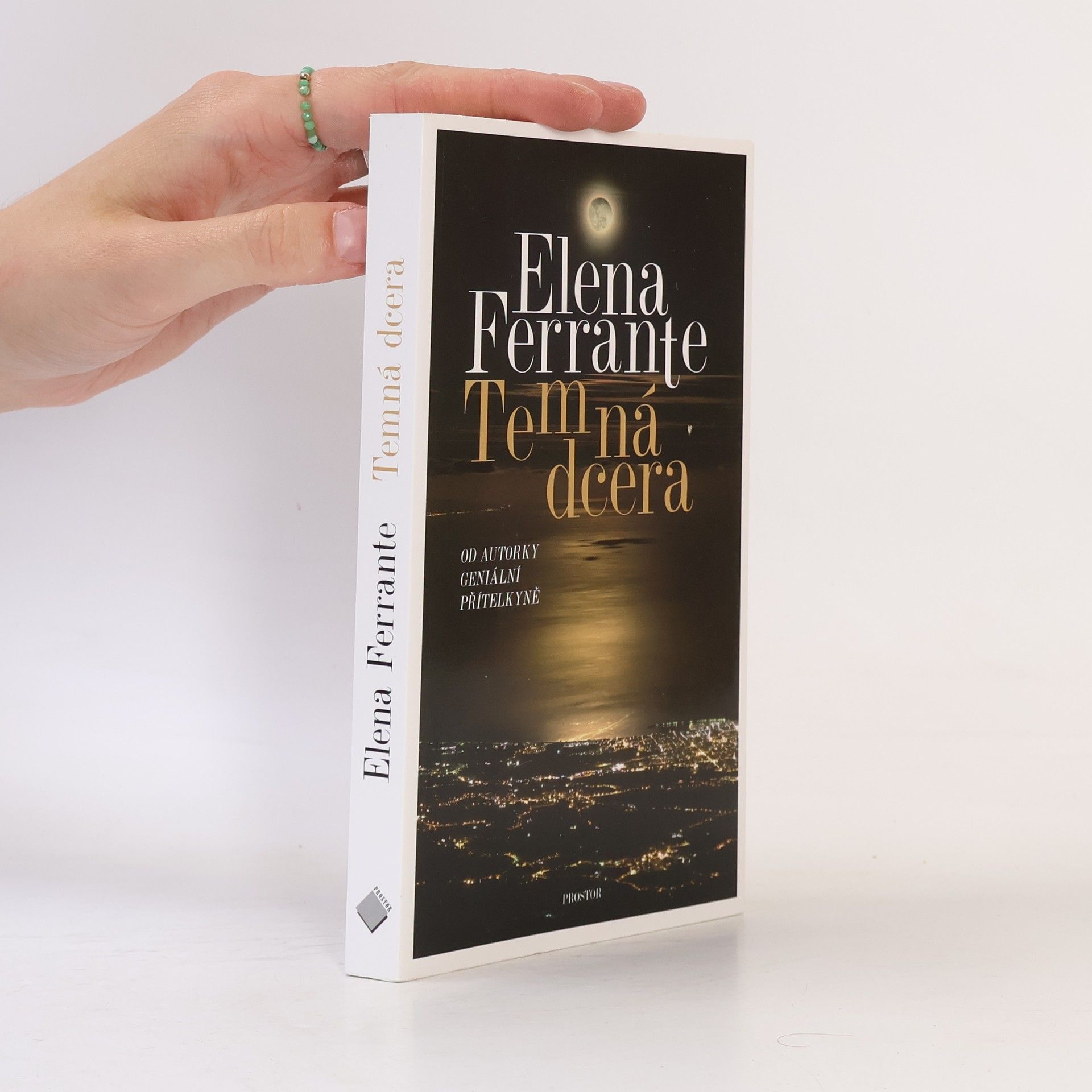 Elena Ferrante Temná dcera