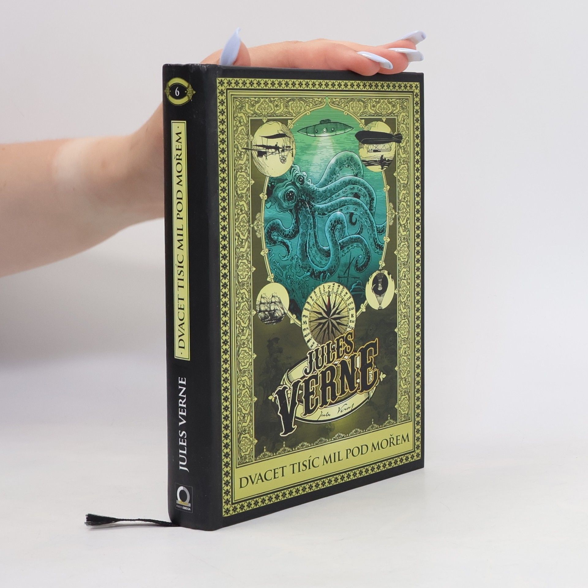 Jules Verne Dvacet tisíc mil pod mořem