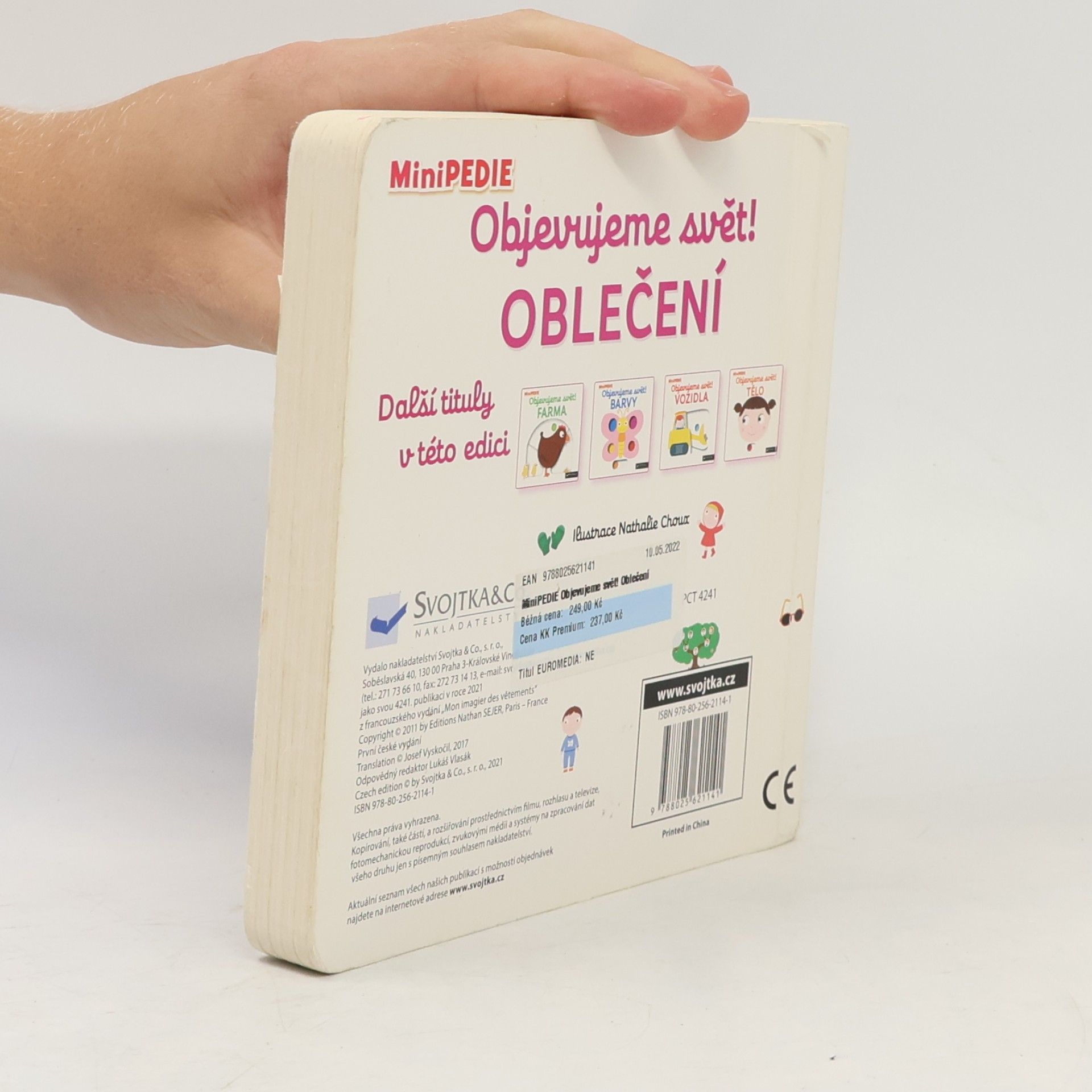 Nathalie Choux Objevujeme svět! Oblečení