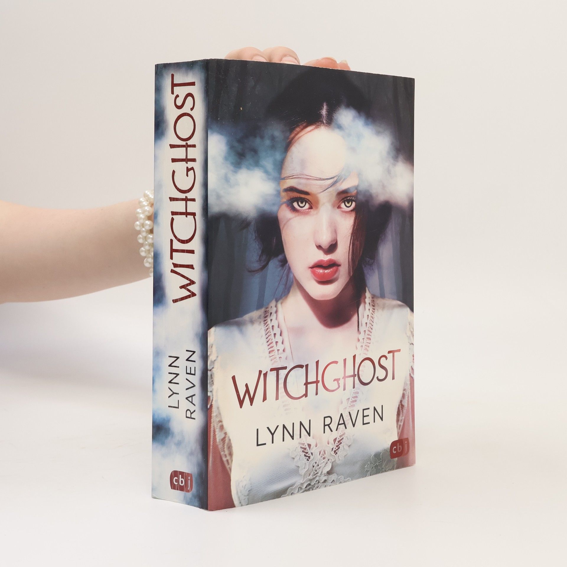 Lynn Raven Witchghost