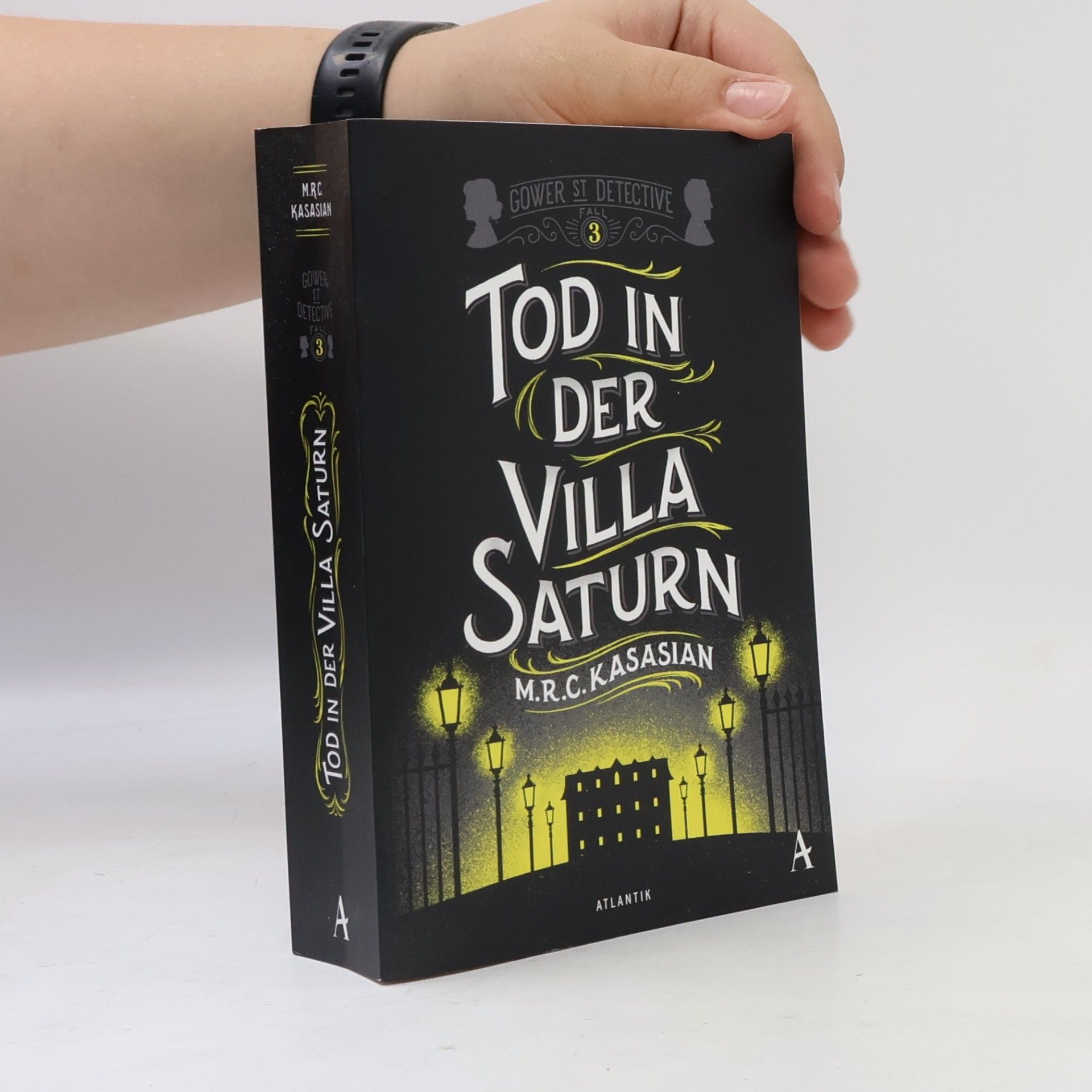 M. R. C. Kasasian Tod in der Villa Saturn