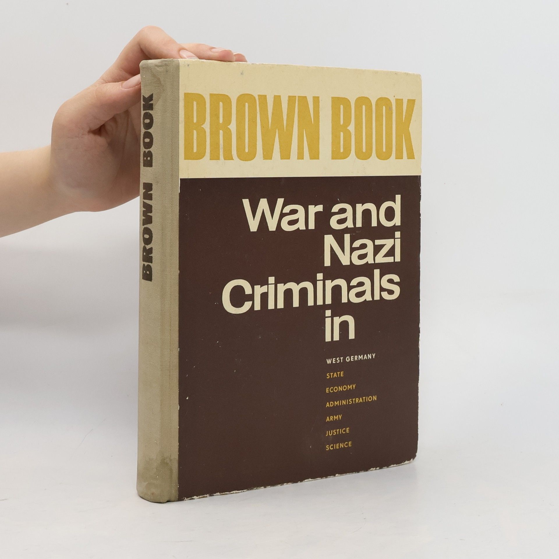 Auteurscollectief Brown Book. War and Nazi Criminals in West Germany
