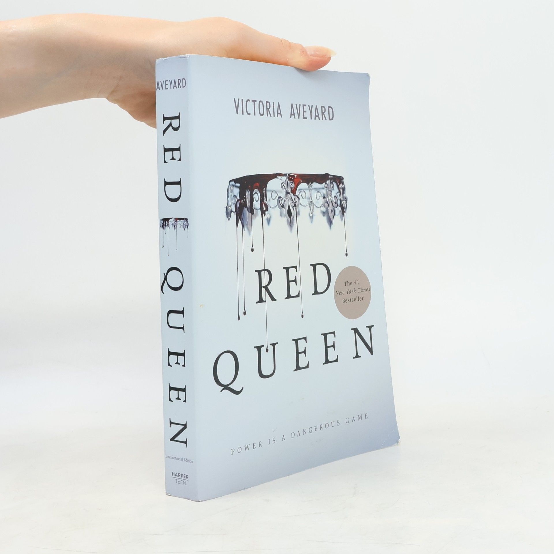 Victoria Aveyard Red Queen