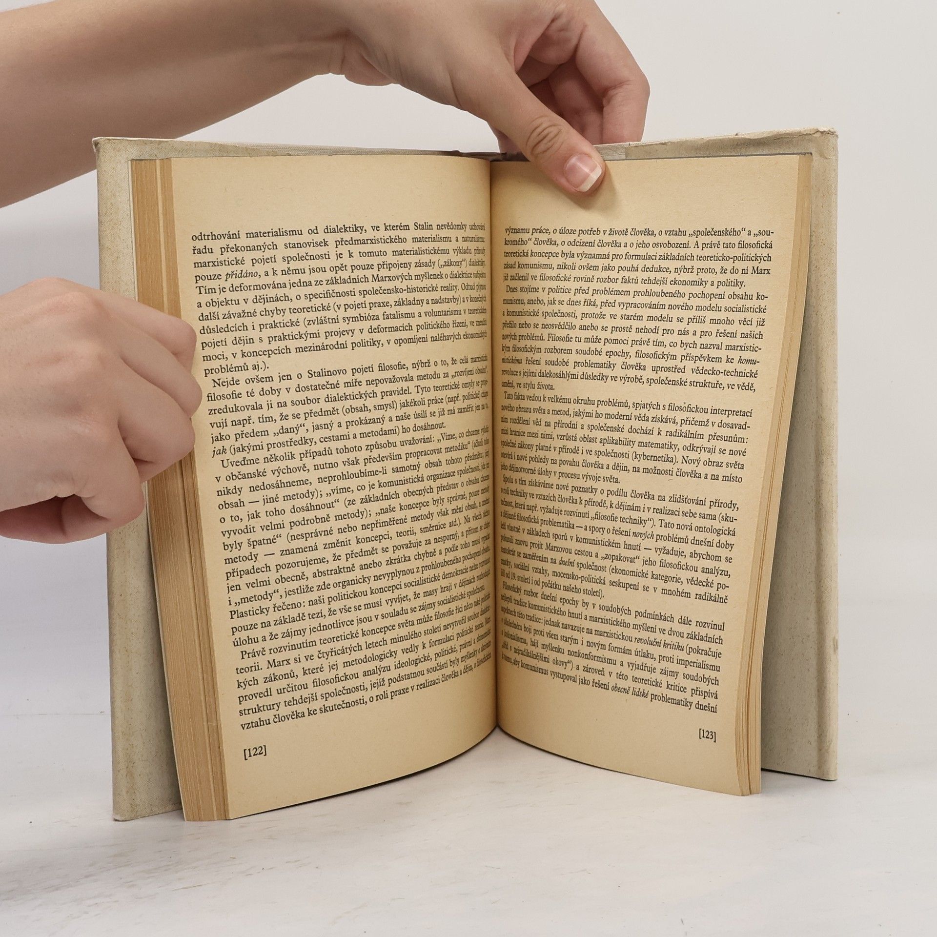 Autorenkollektiv Sedmkrát o smyslu filosofie