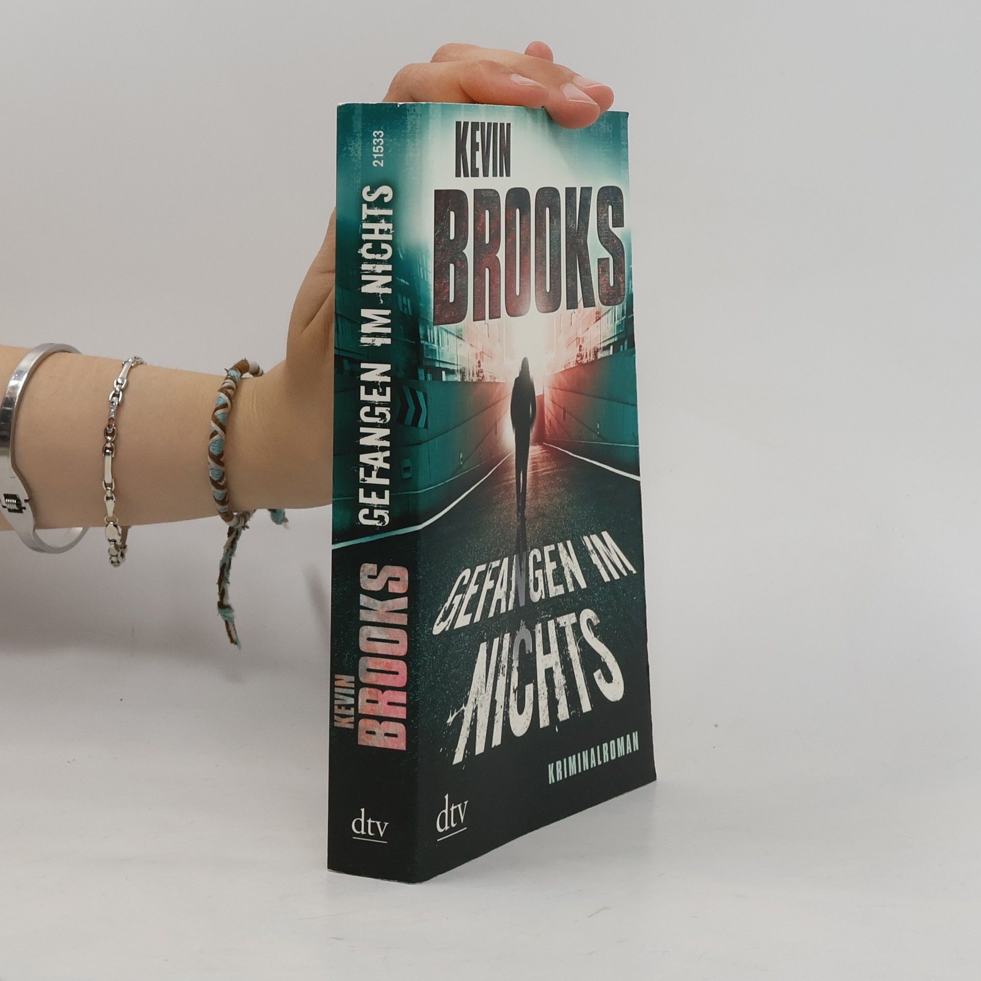 Kevin Brooks Gefangen im Nichts