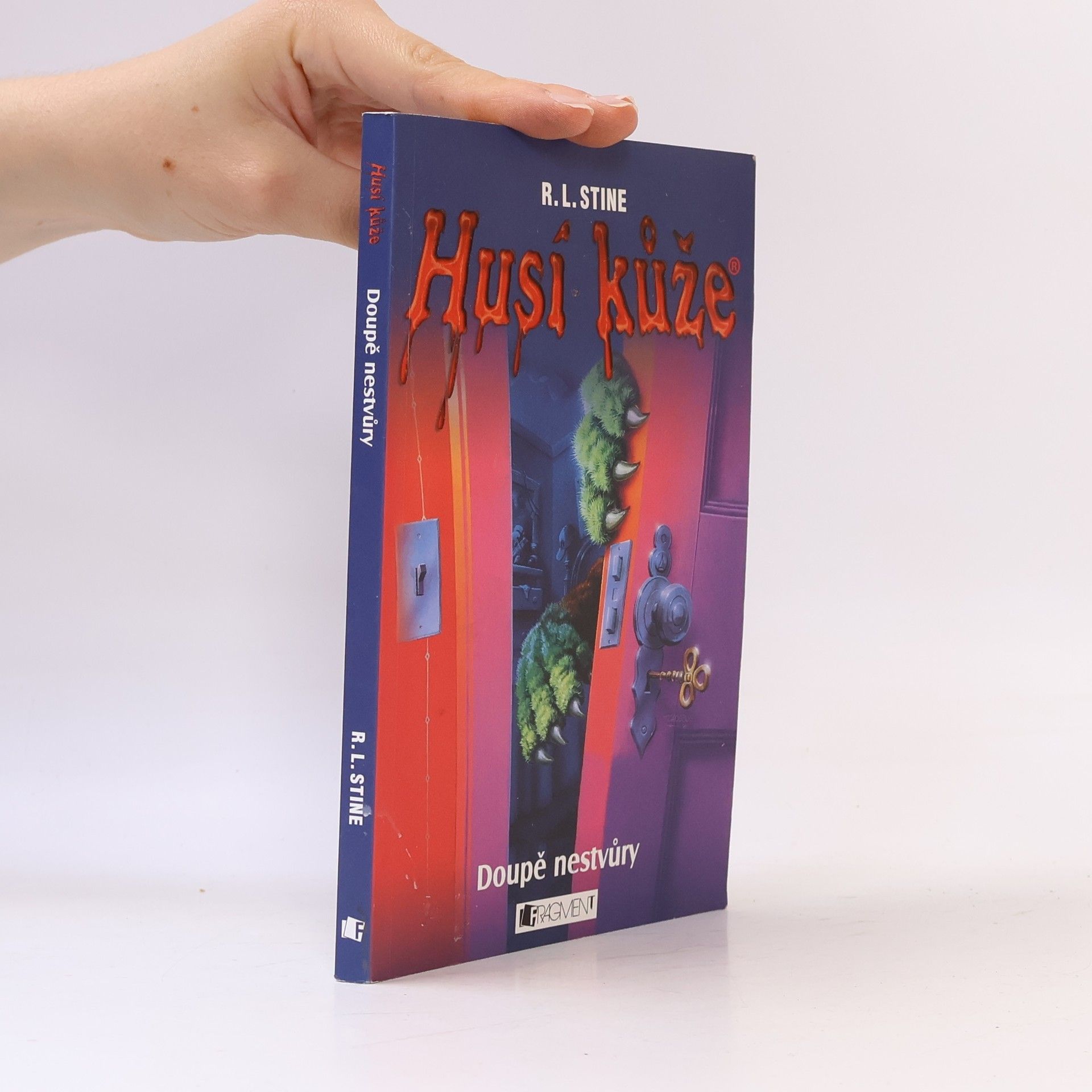 R. L. Stine Doupě nestvůry