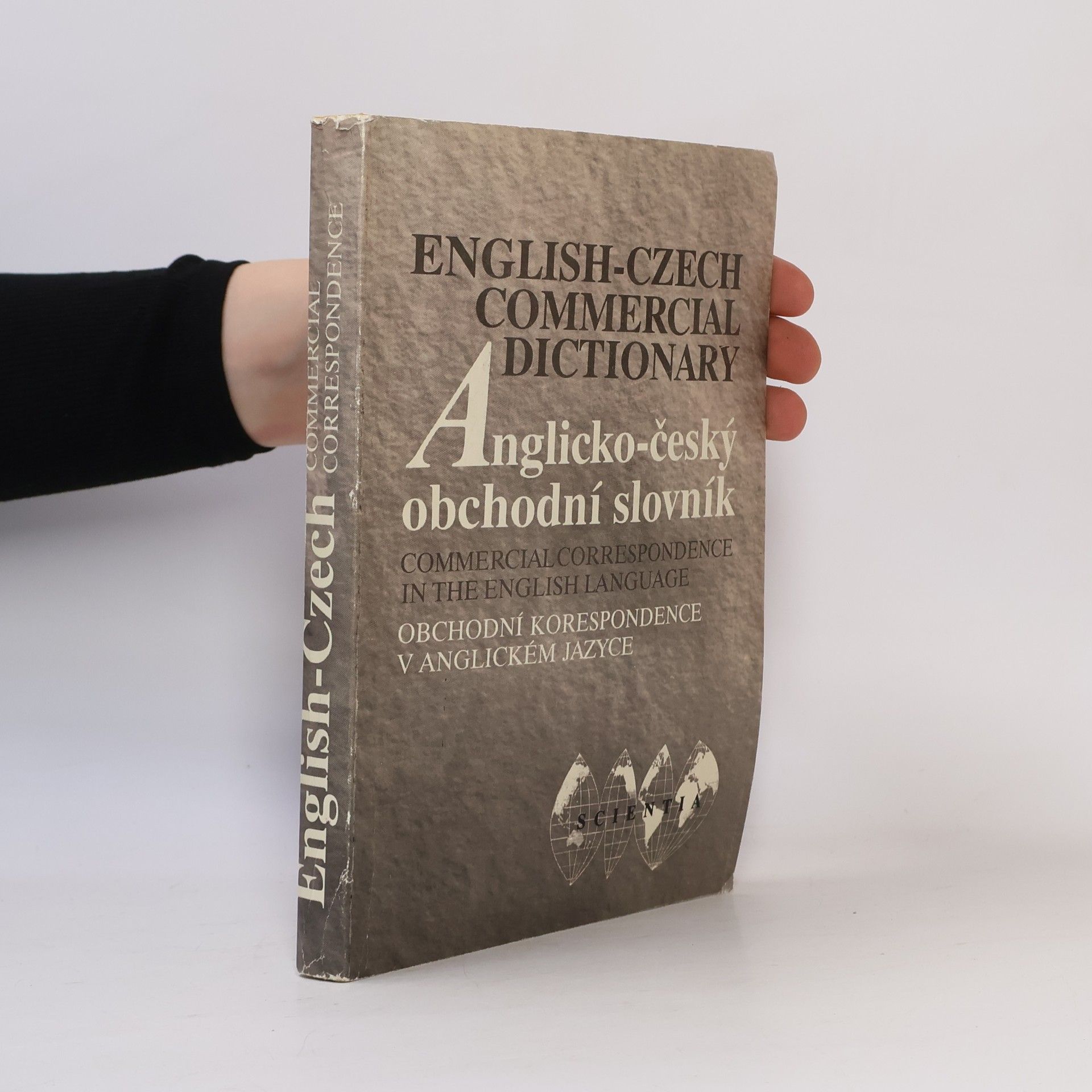 Dagmar Dvořáková Anglicko-český obchodní slovník s přílohou Anglicko-české obchodní korespondence