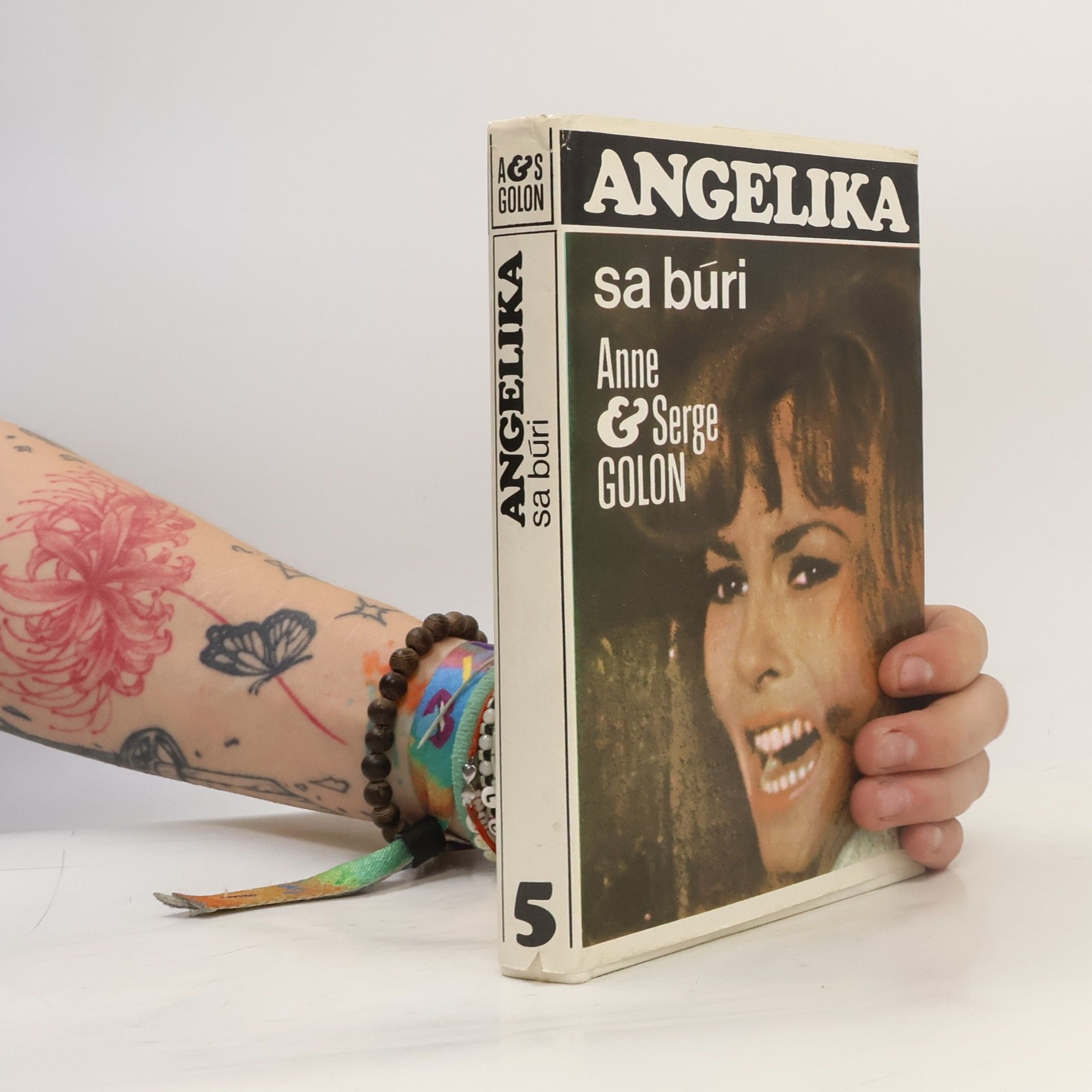 Anne Golon Angelika se búri