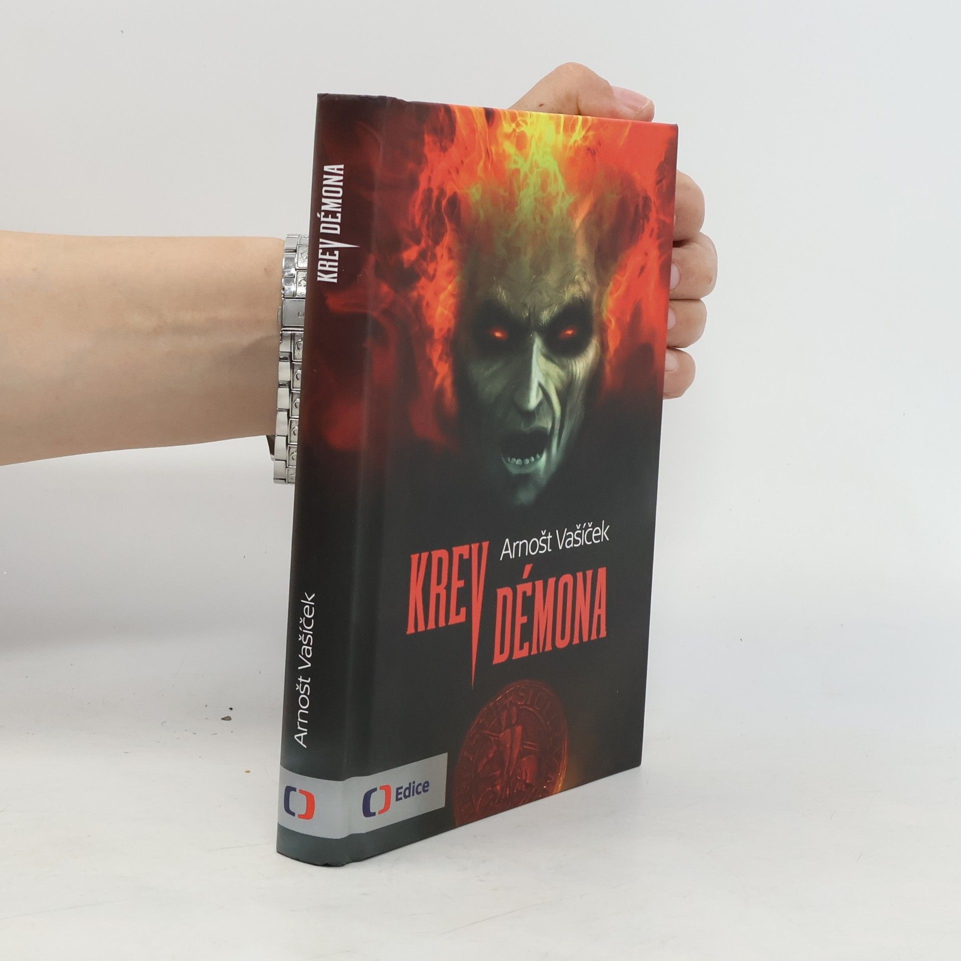 Arnošt Vašíček Krev démona - Thriller s děsivým historickým tajemstvím