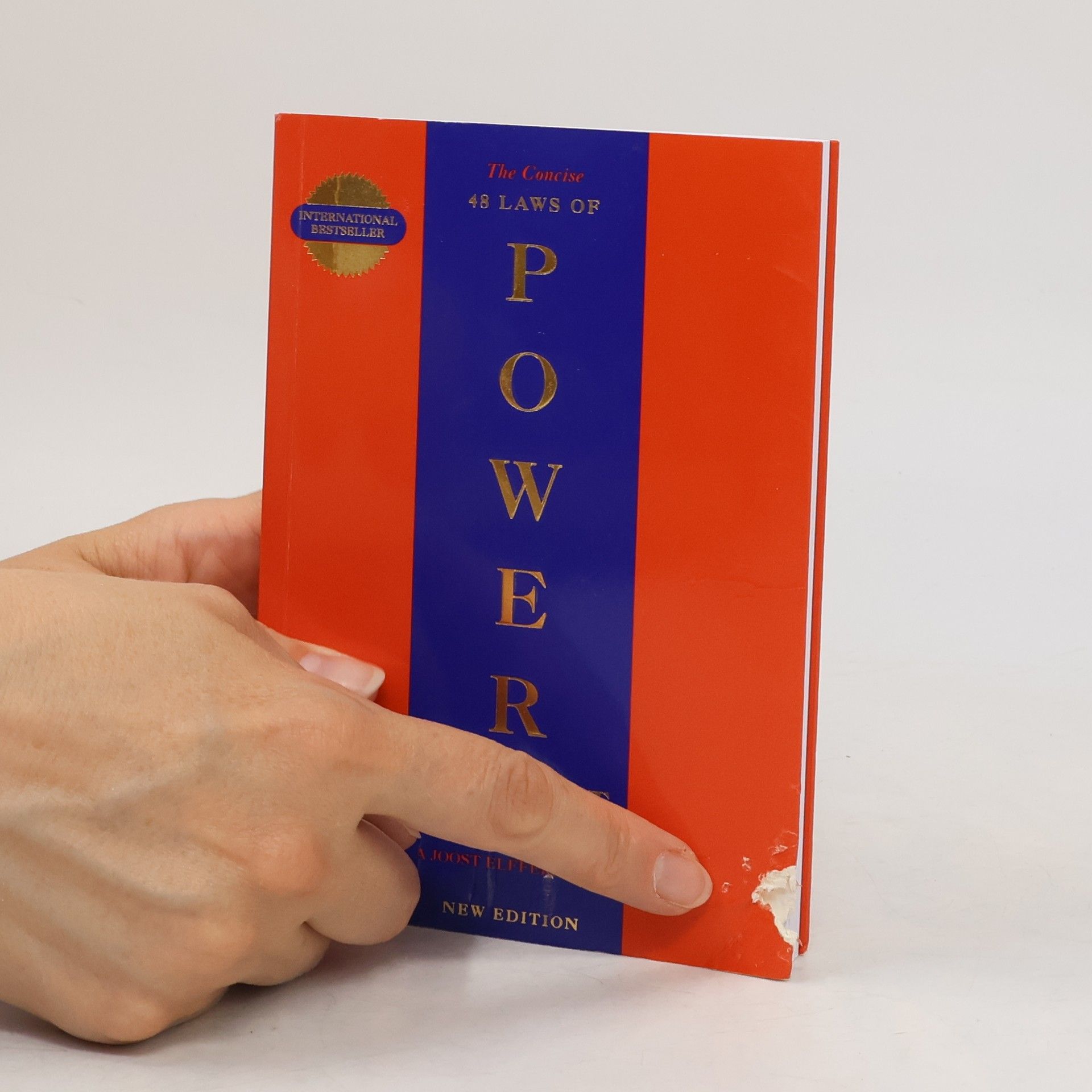 Robert Greene The Concise. 48 Laws of Power