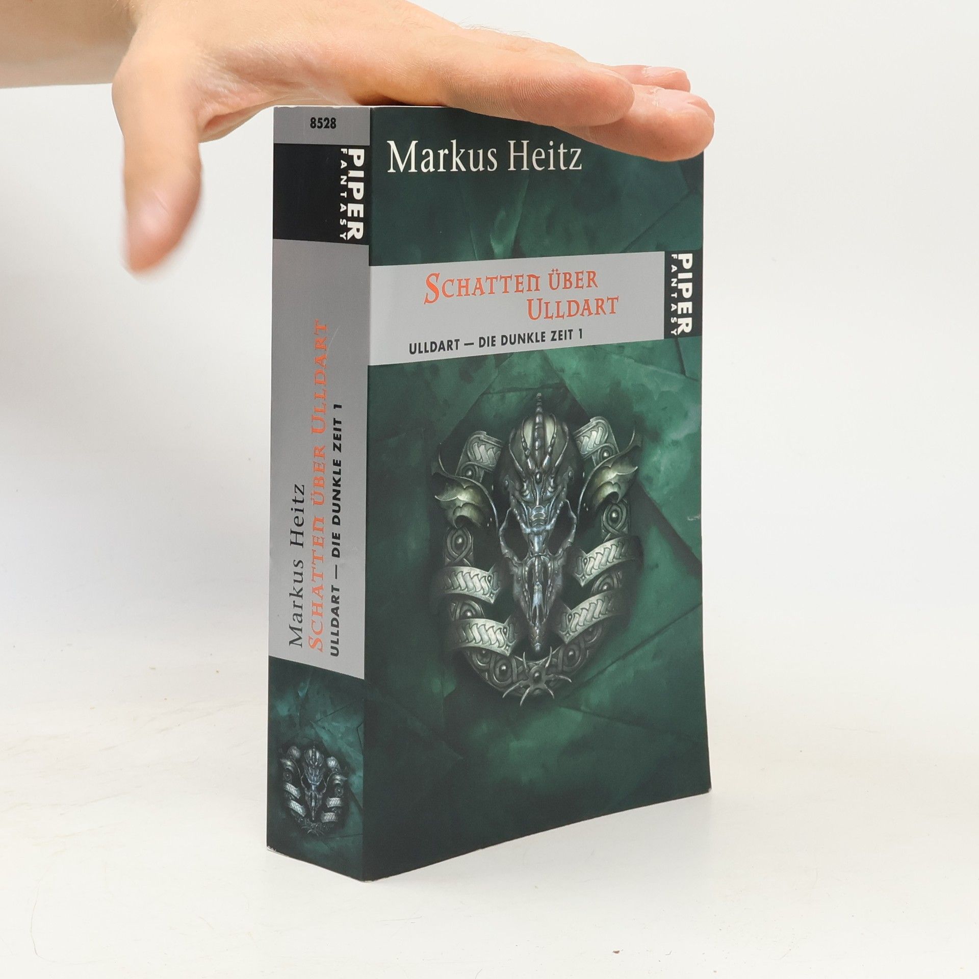 Markus Heitz Schatten über Ulldart. Ulldart - Die dunkle Zeit 1
