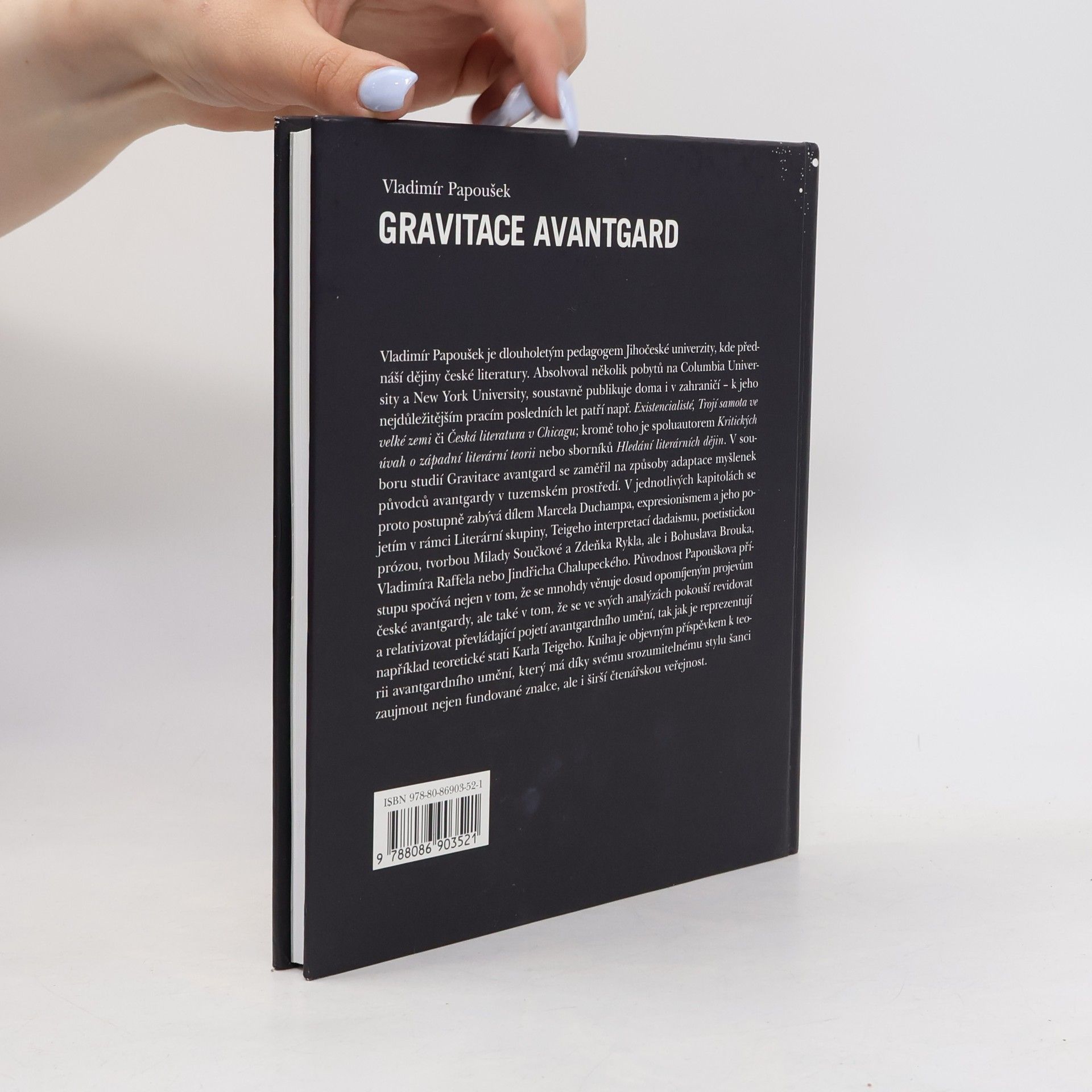 Vladimír Papoušek Gravitace avantgard