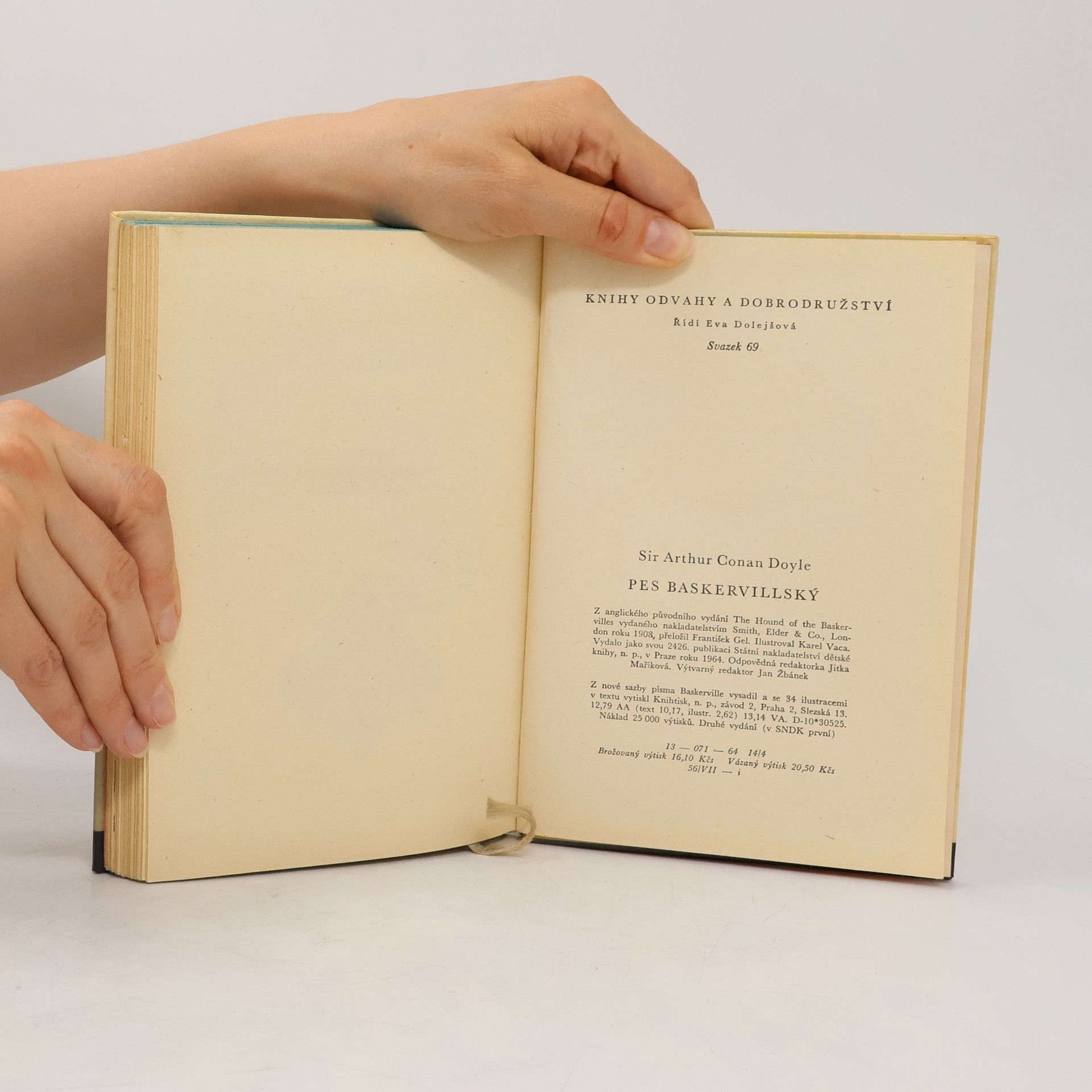 Arthur Conan Doyle Pes Baskervillský