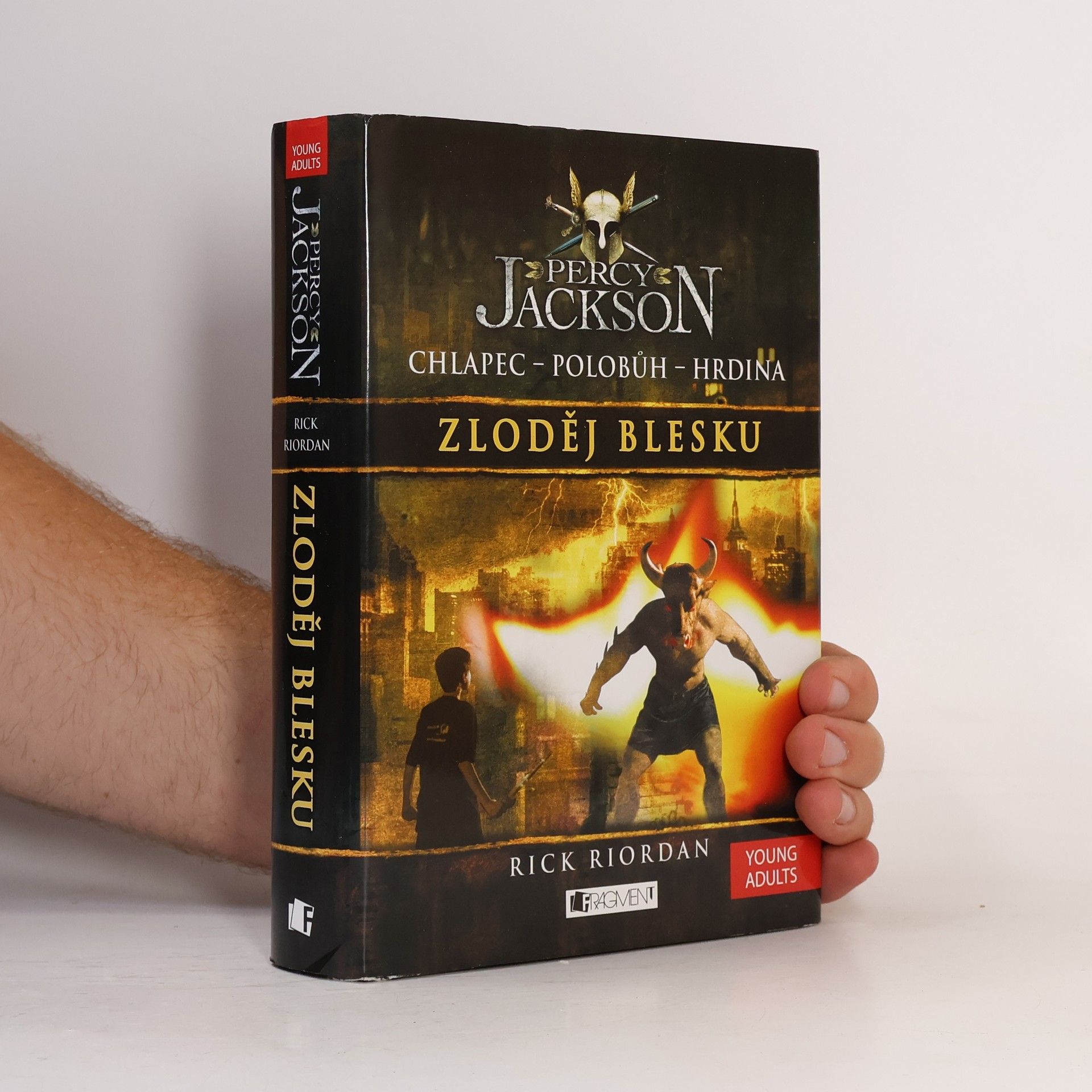 Rick Riordan Percy Jackson. Zloděj blesku
