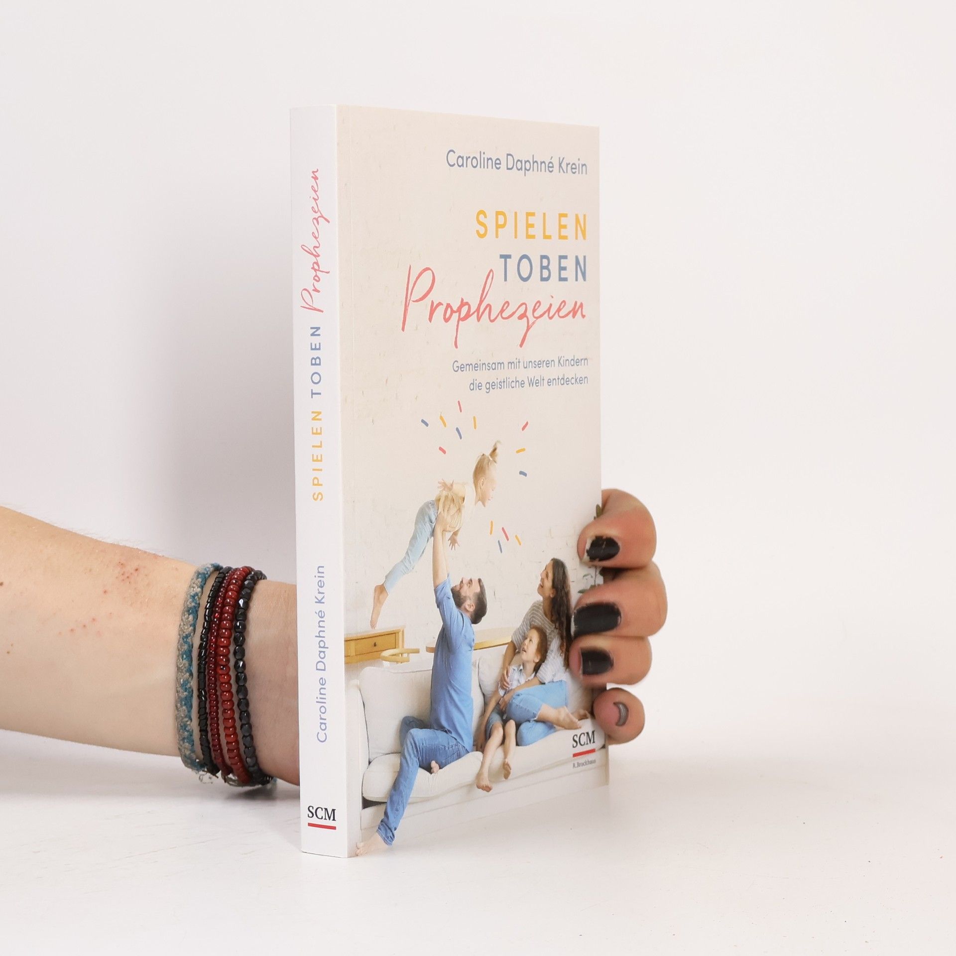 Caroline Daphné Krein Spielen. Toben. Prophezeien.