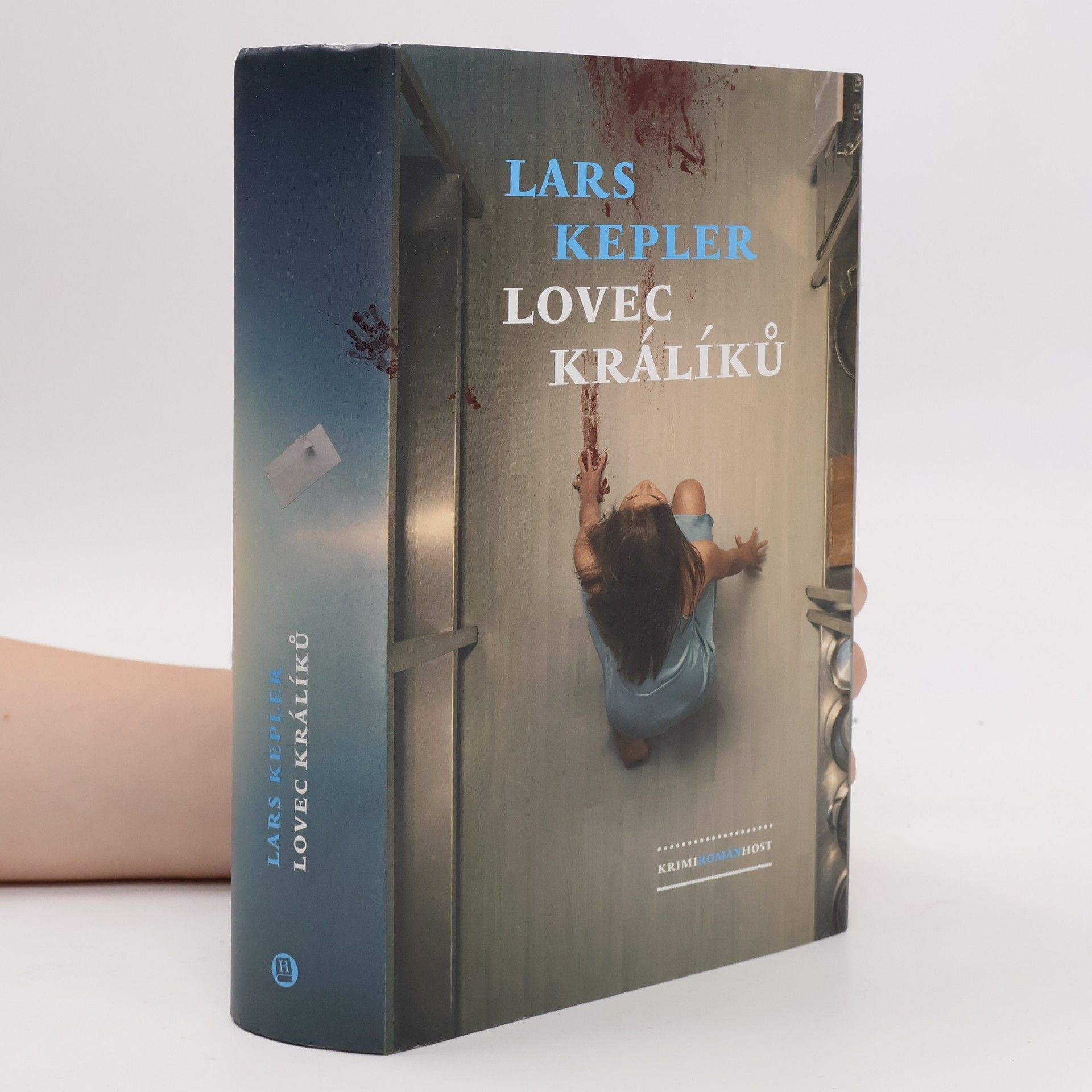 Lars Kepler Lovec králíků