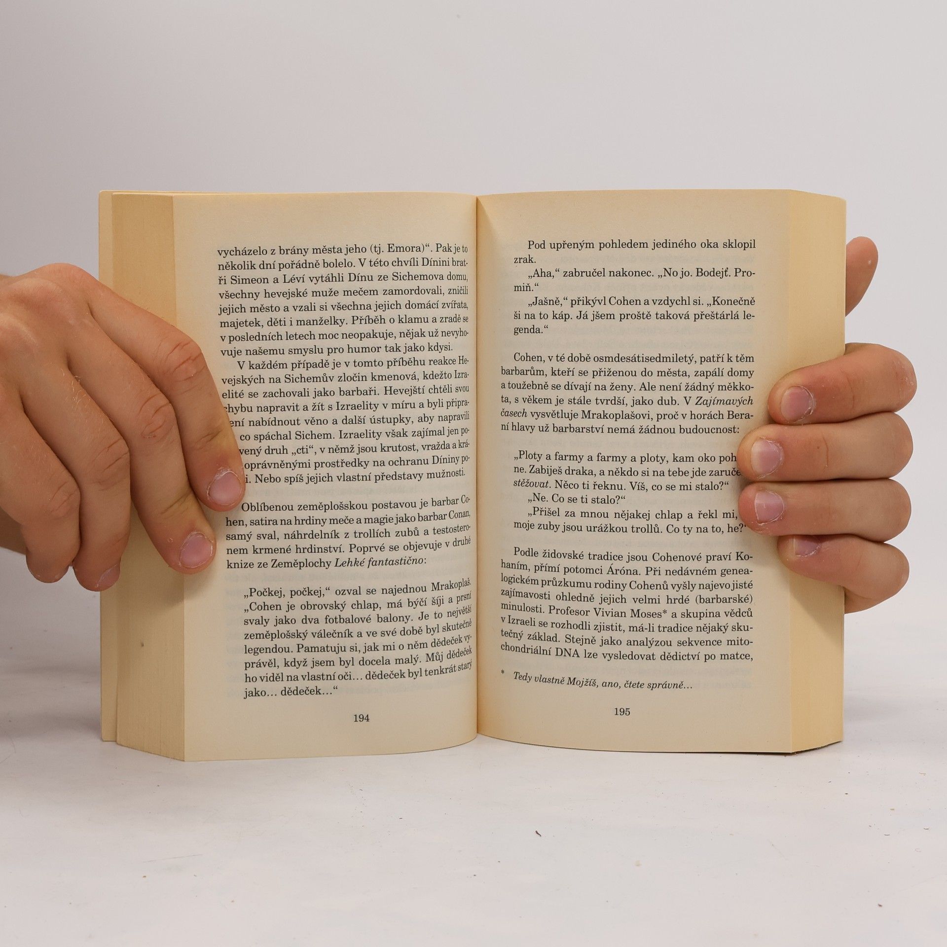 Terry Pratchett Koule. Věda na Zeměploše