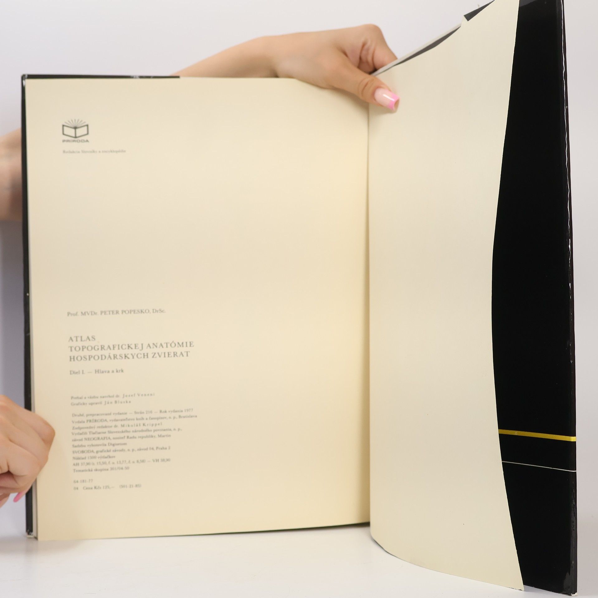 Peter Popesko Atlas topografickej anatómie hospodárskych zvierat. I. diel -Hlava a krk