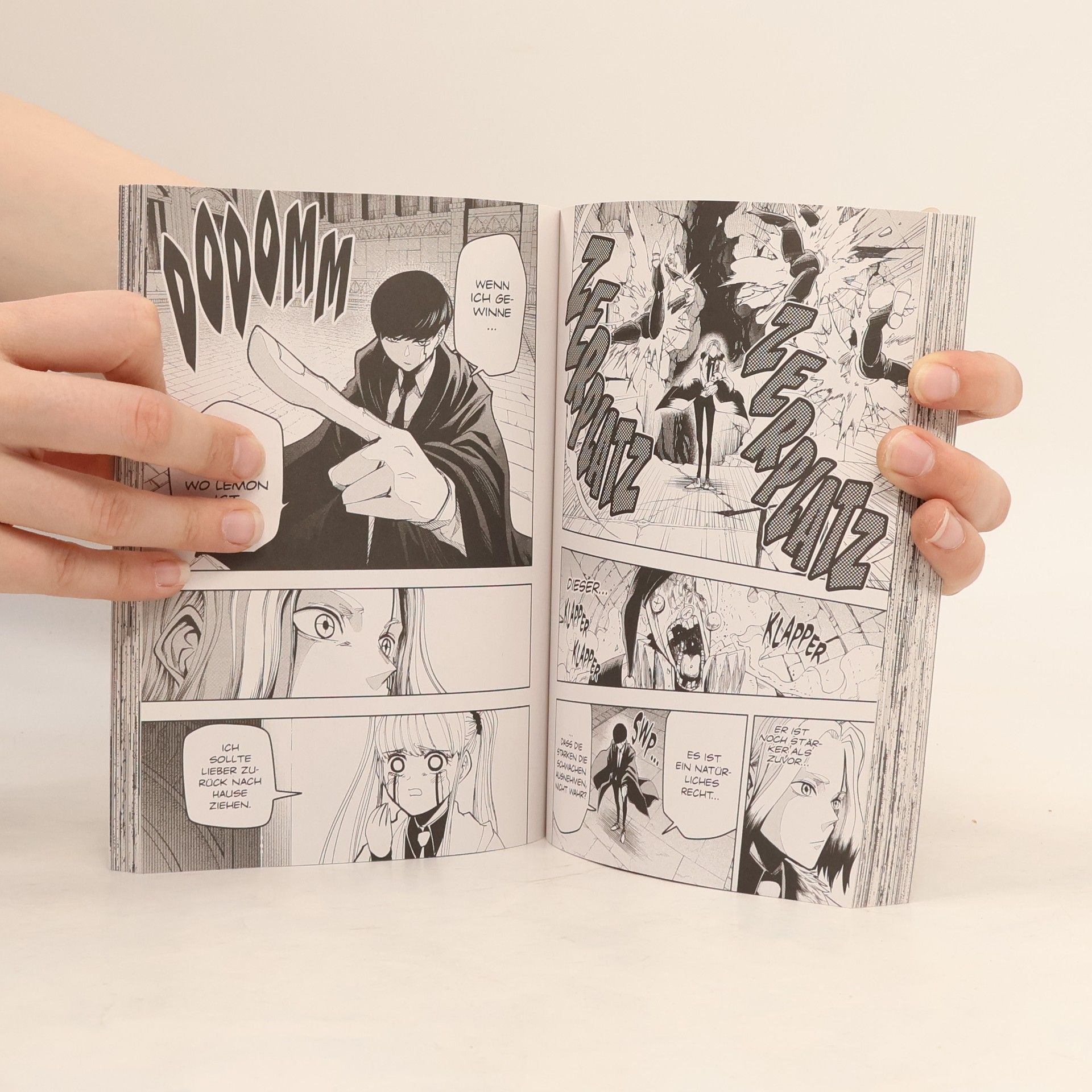 Hajime Kōmoto Mashle: Magic and Muscles 4