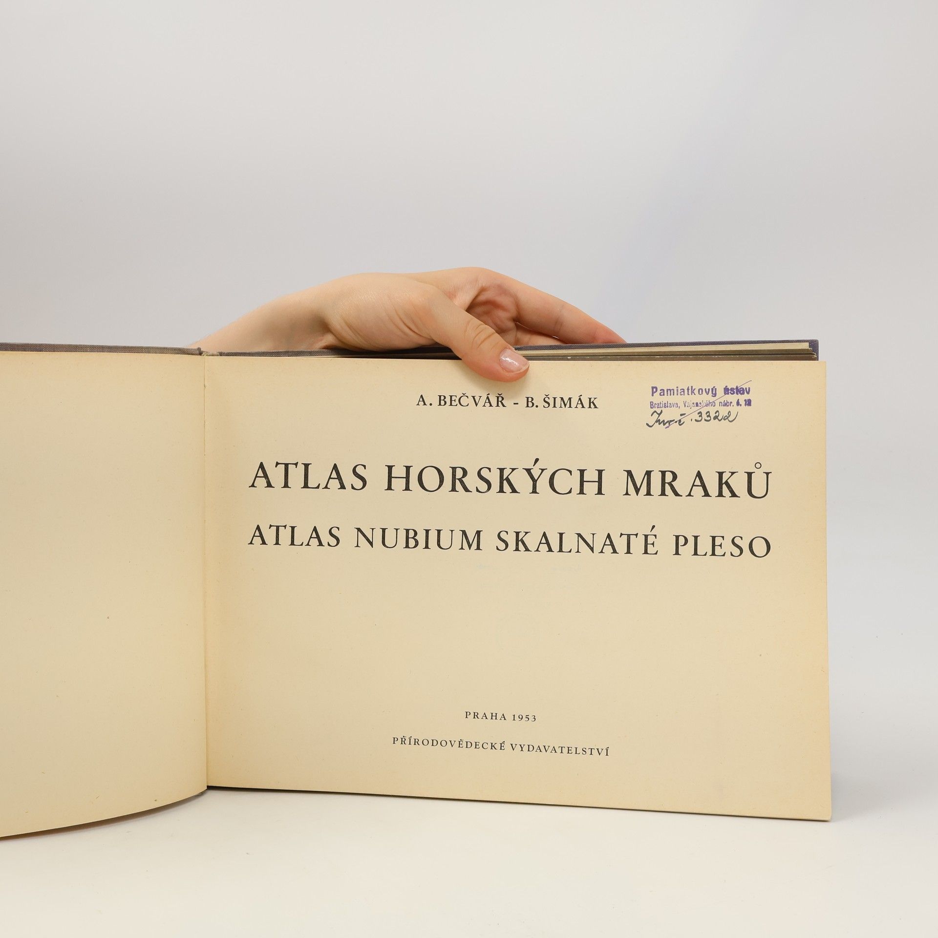 Antonín Bečvář Atlas horských mraků. Atlas nubium Skalnaté pleso