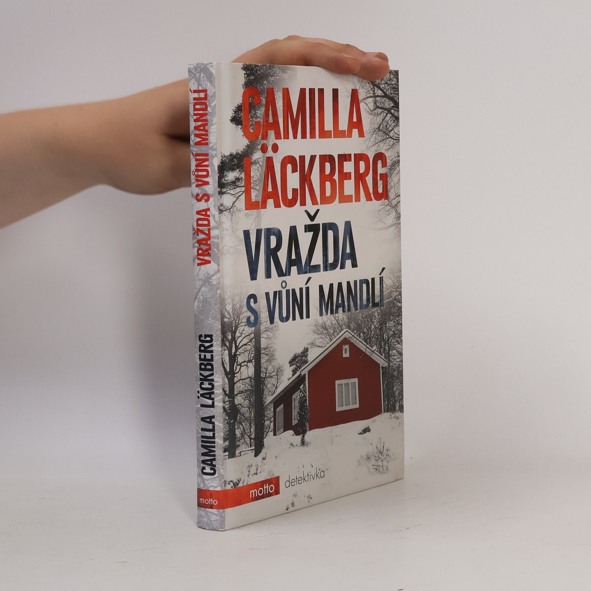 Camilla Läckberg Vražda s vůní mandlí