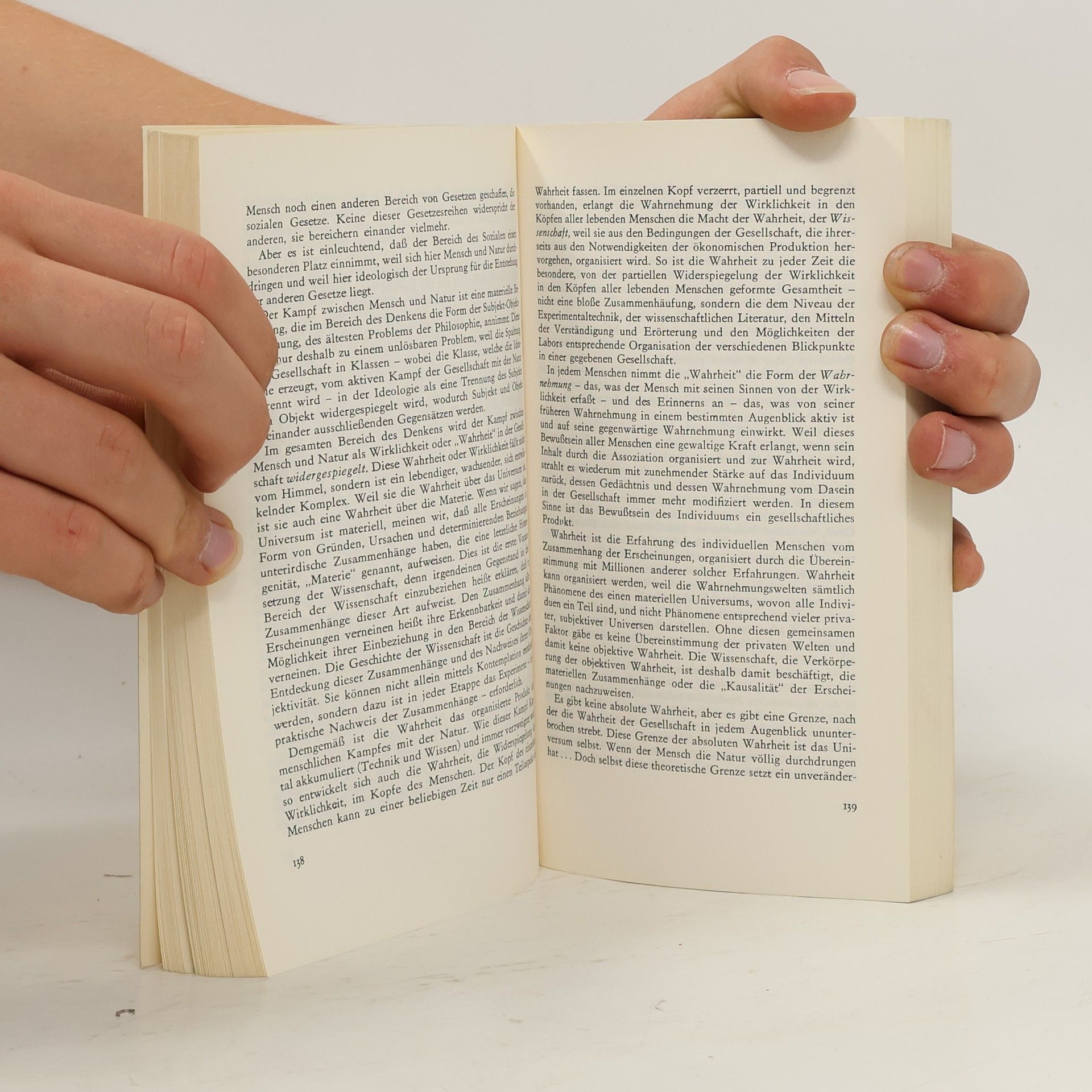 Christopher Caudwell Bürgerliche Illusion und Wirklichkeit. Beiträge zur materialistischen Ästhetik