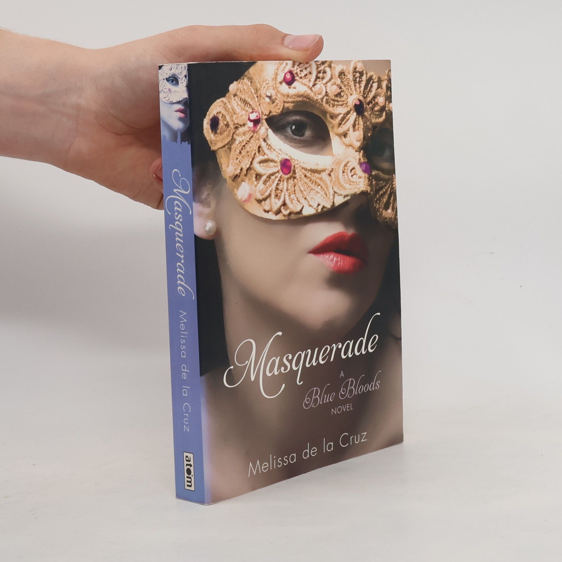 Melissa De la Cruz Masquerade