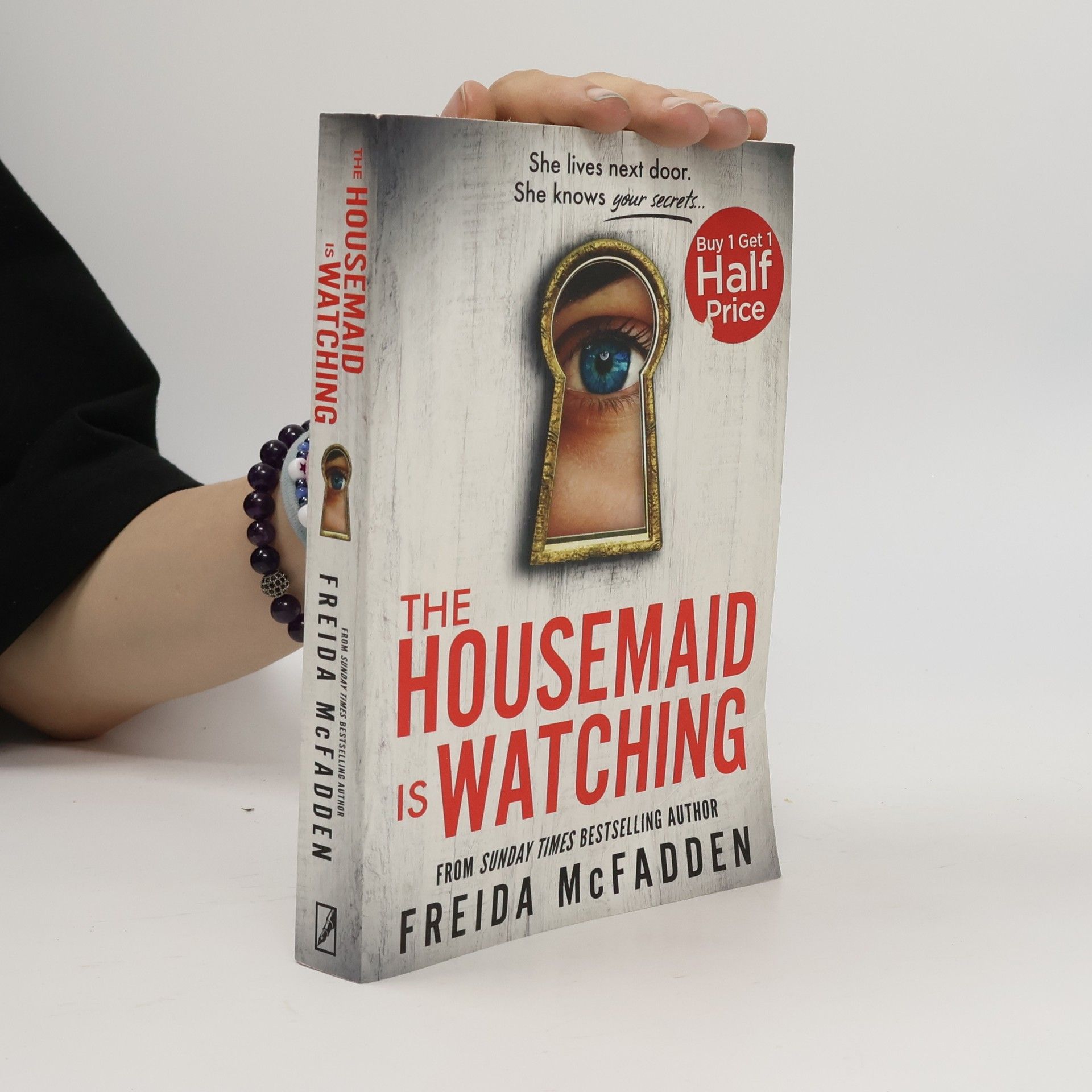 Freida McFadden The Housemaid Is Watching