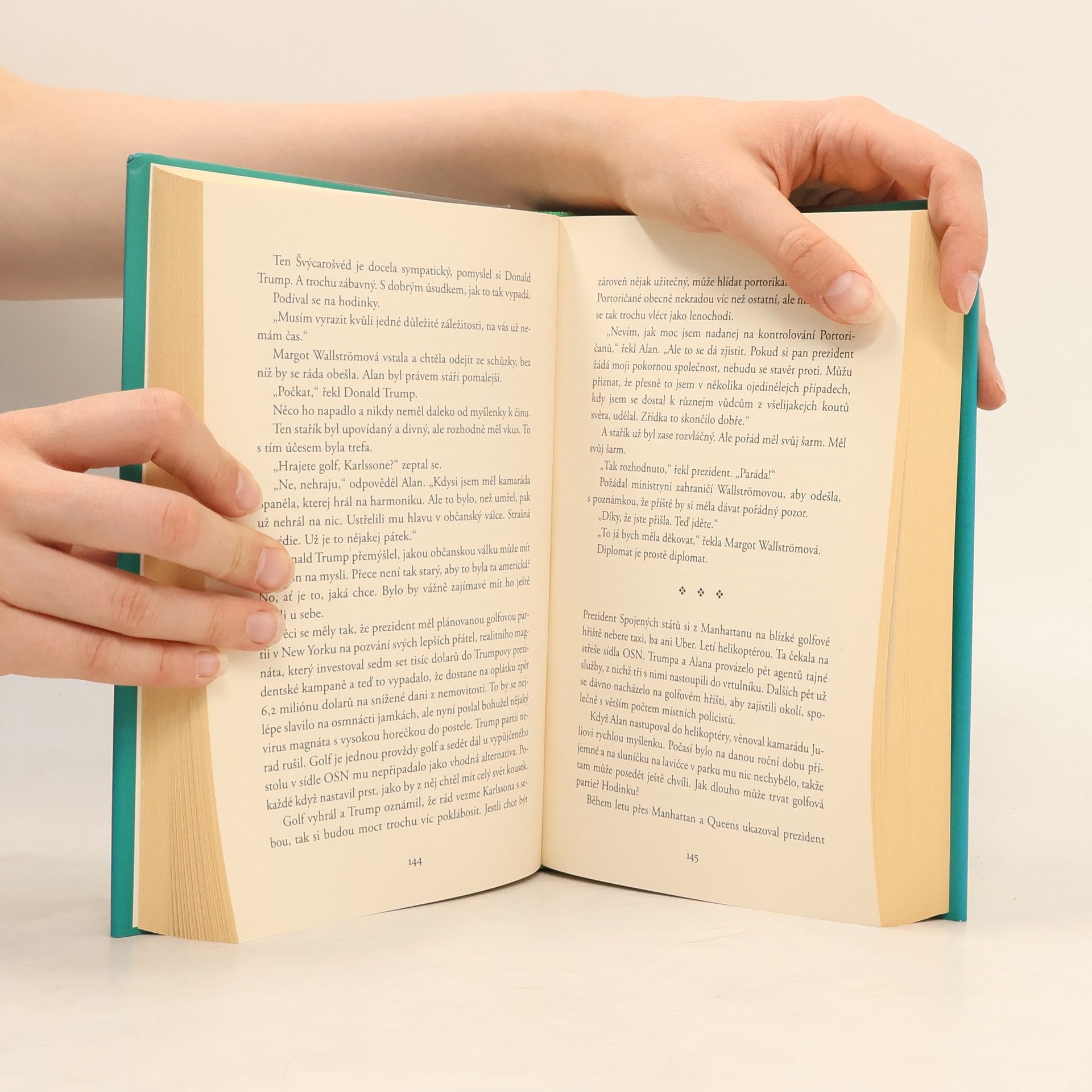 Jonas Jonasson Stojednaletý stařík, který se vrátil, aby zachránil svět