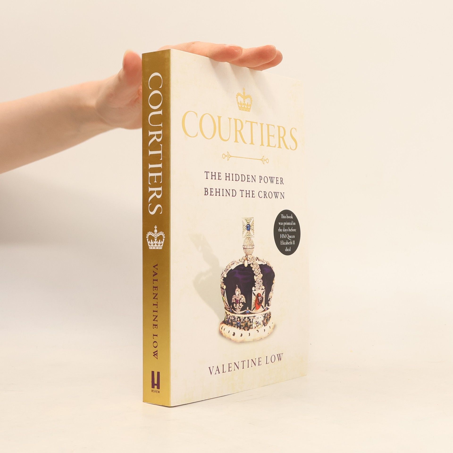 Valentine Low Courtiers