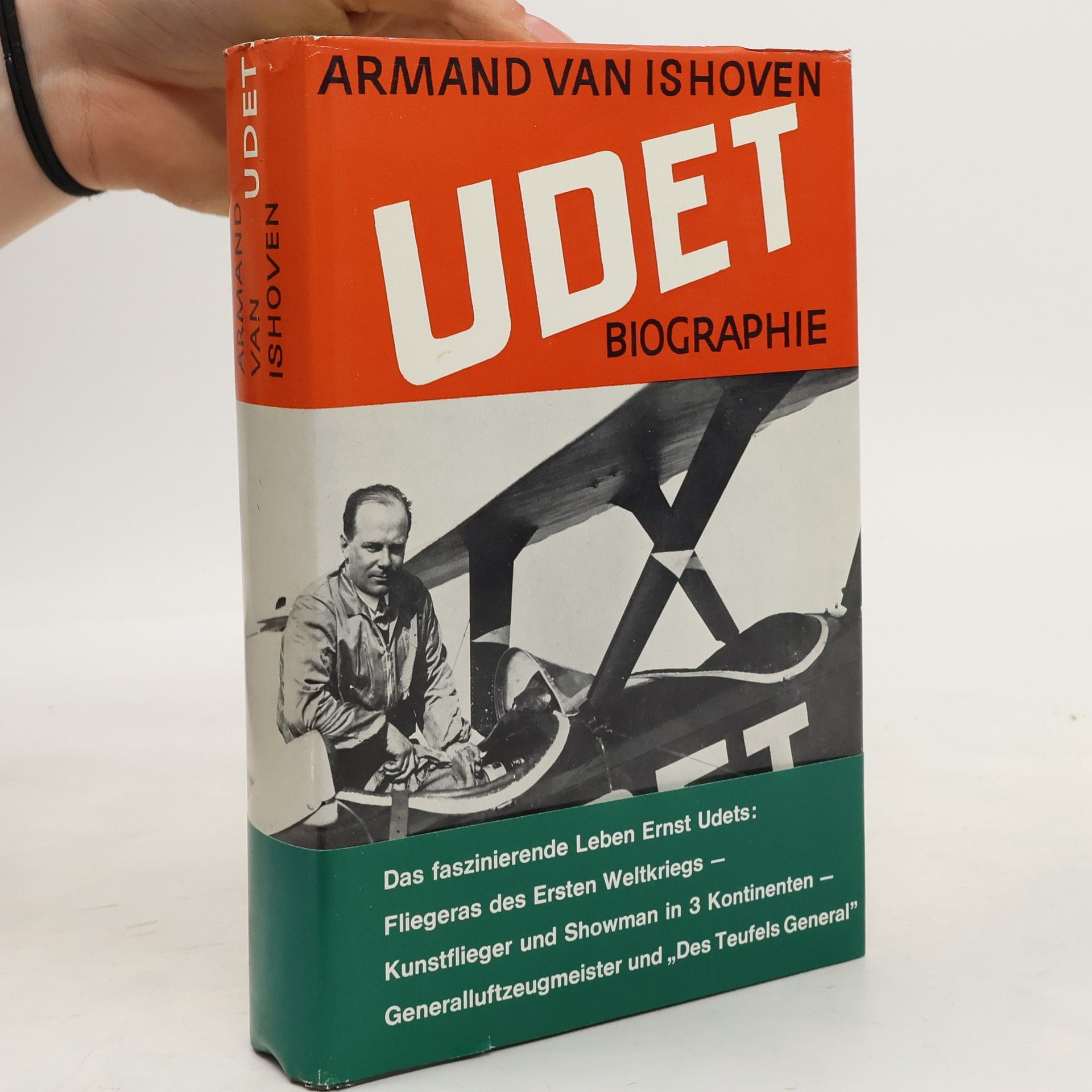 Armand van Ishoven Udet