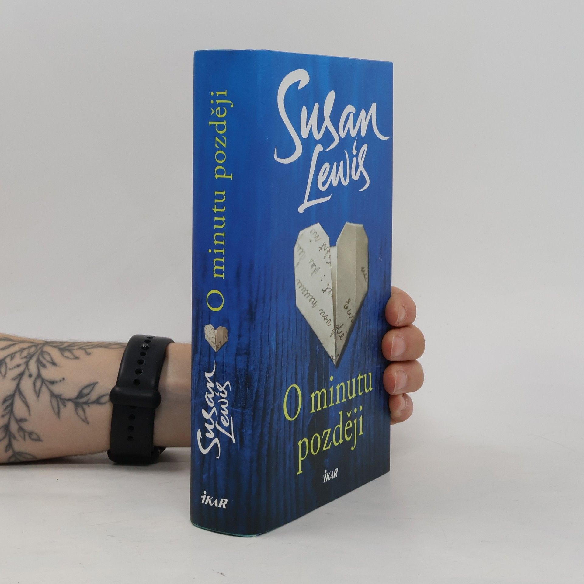 Susan Lewis O minutu později