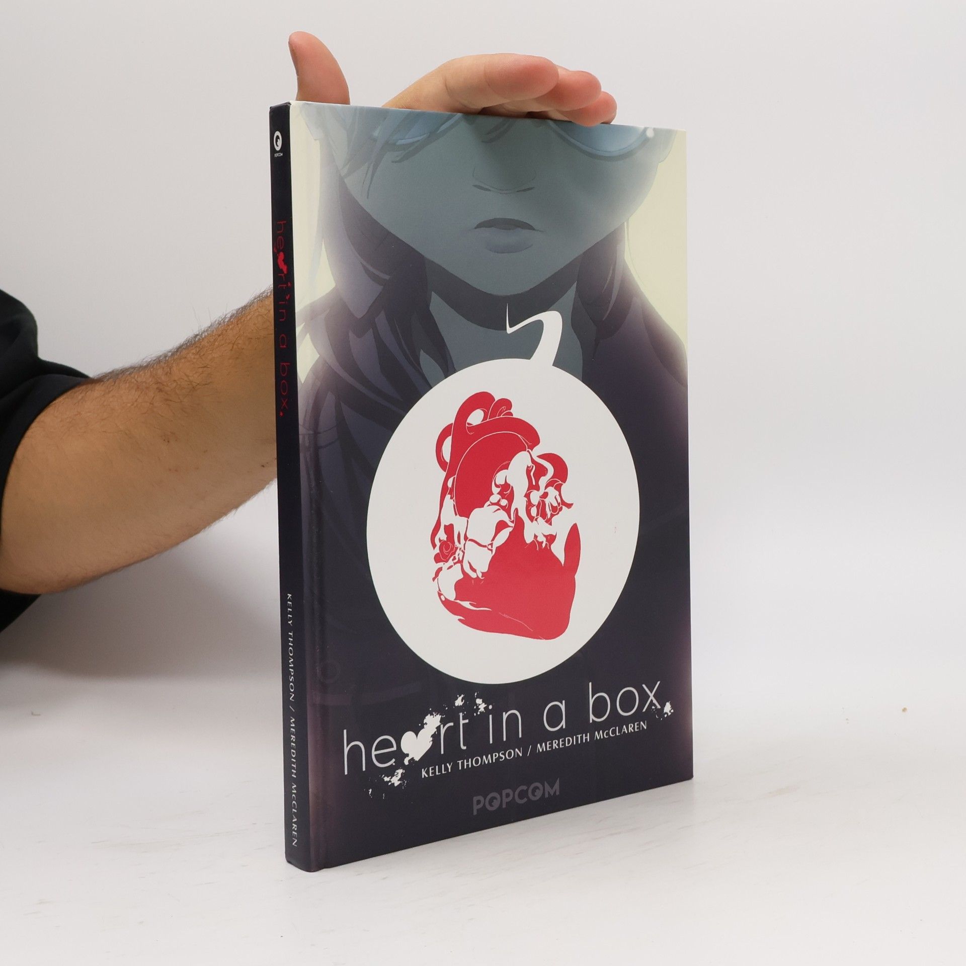 Kelly Thompson Heart in a box