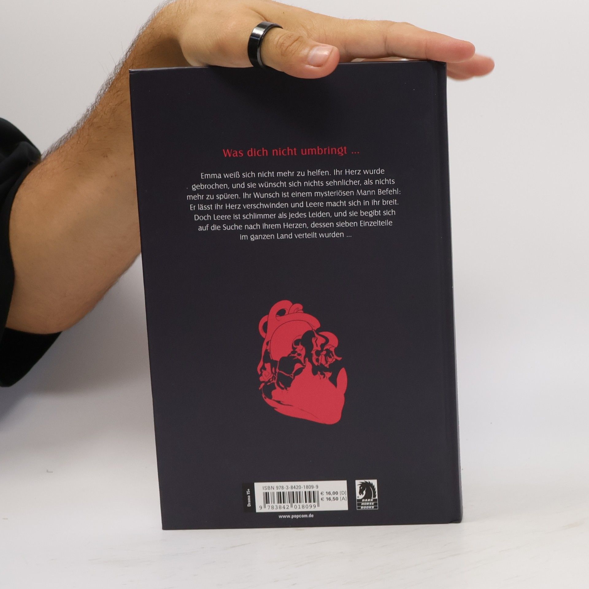 Kelly Thompson Heart in a box