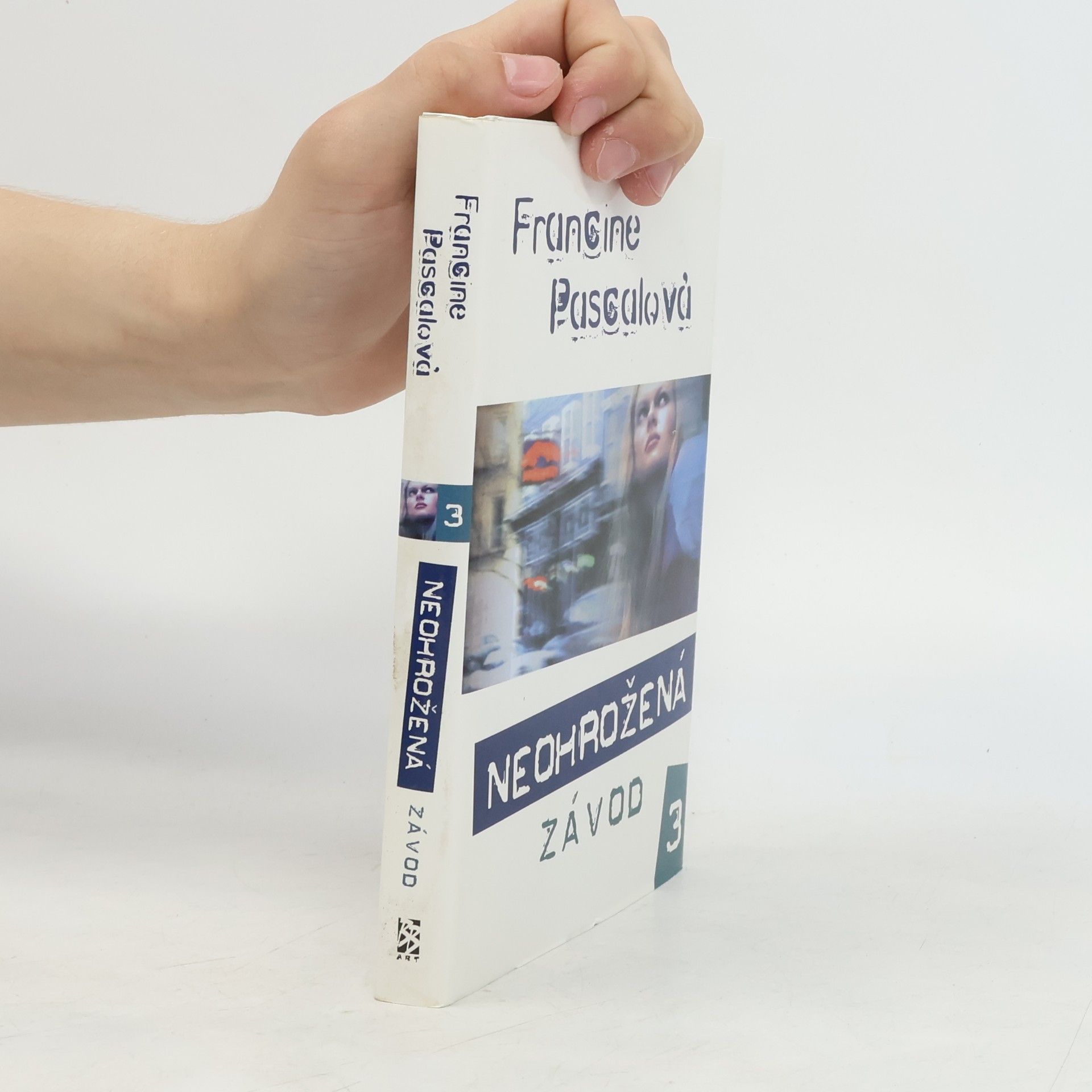 Francine Pascal Neohrožená 3: Závod