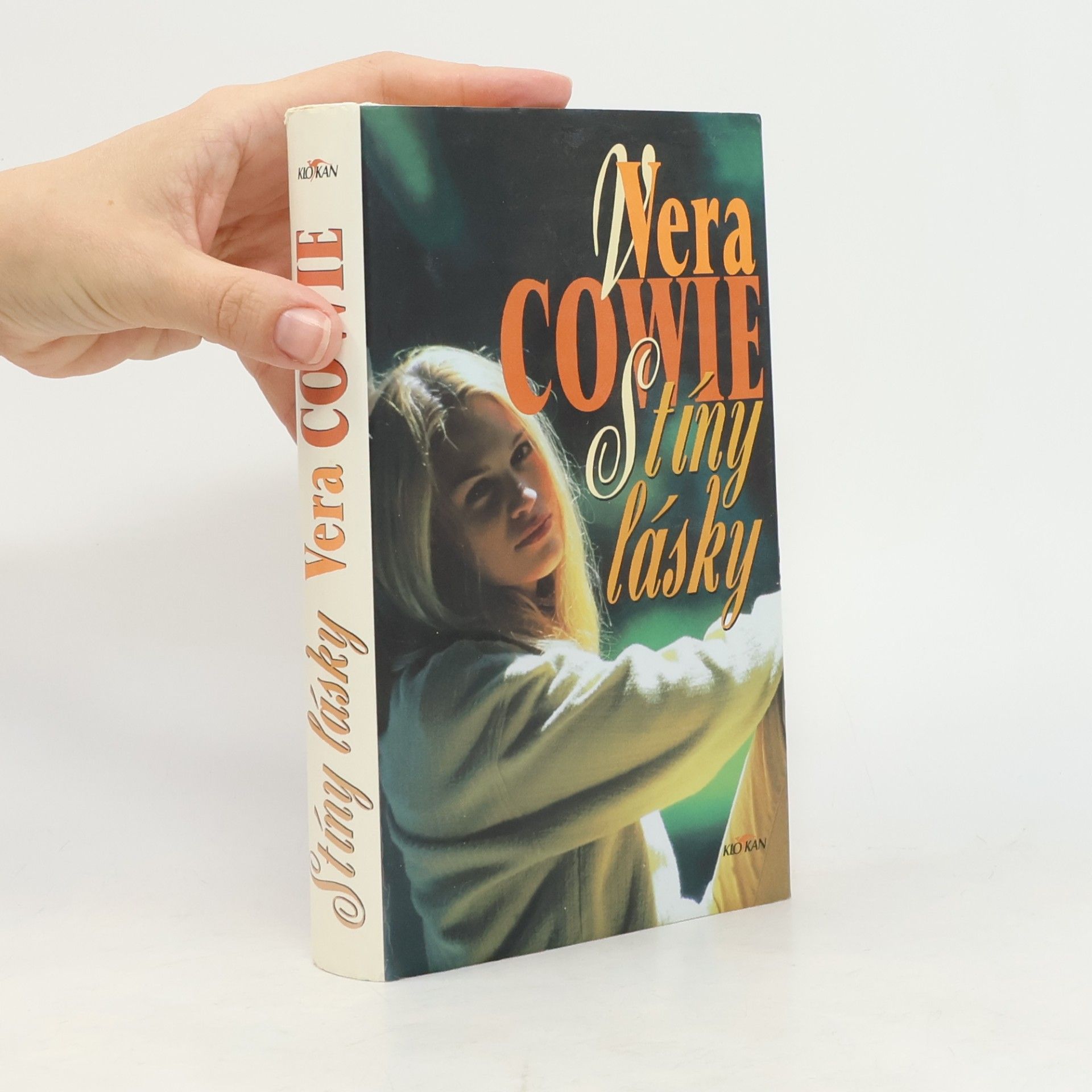 Vera Cowie Stíny lásky