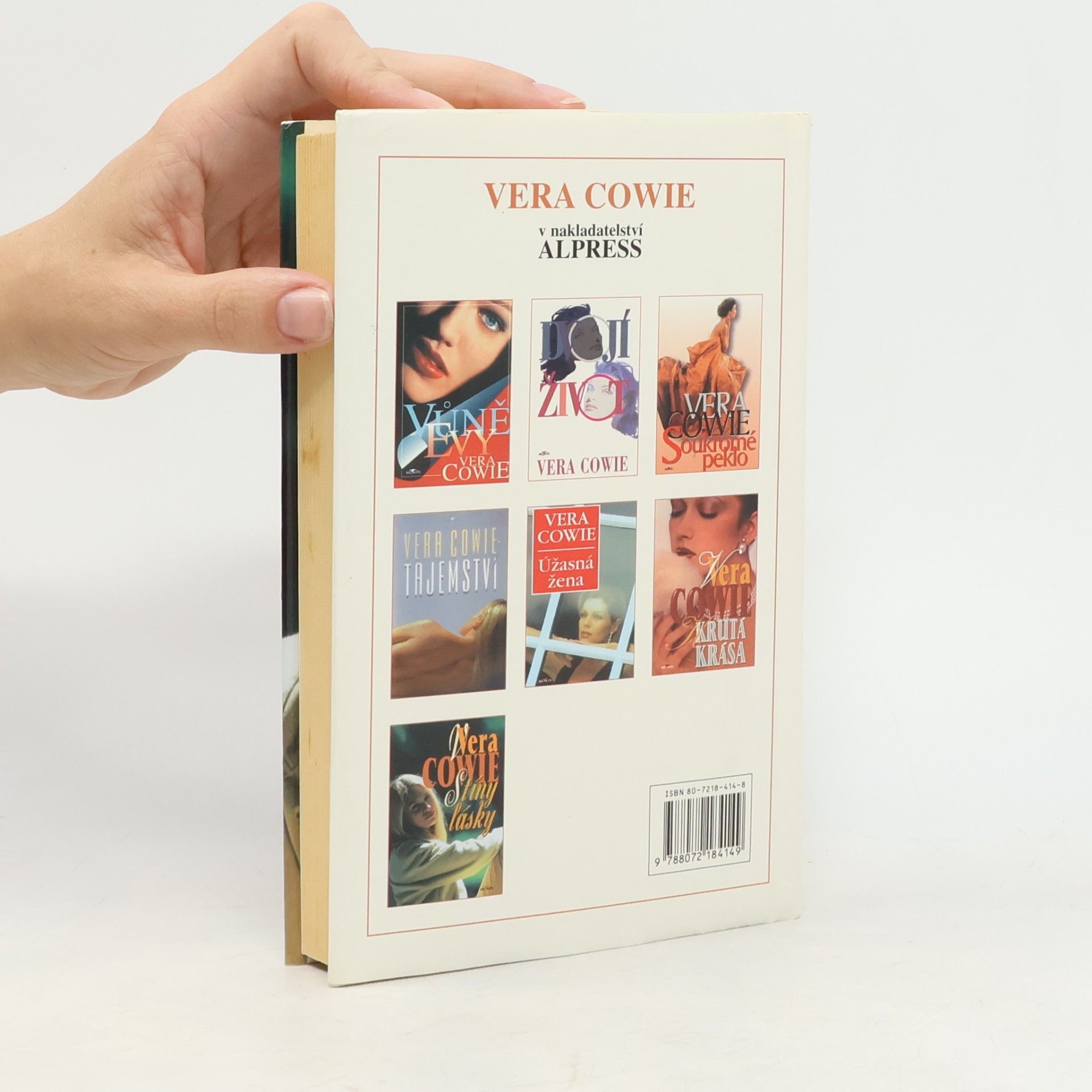 Vera Cowie Stíny lásky
