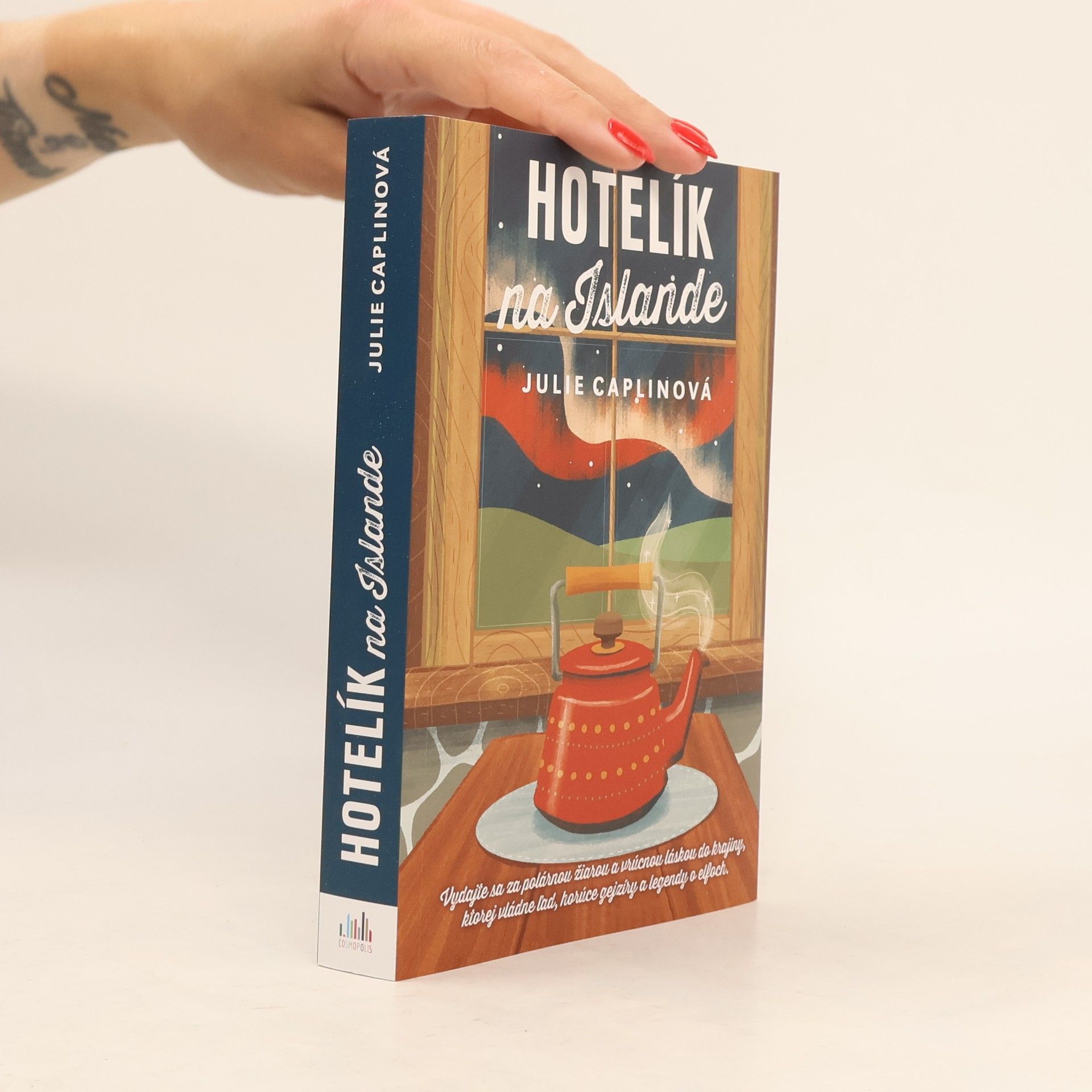 Julie Caplin Hotelík na Islande