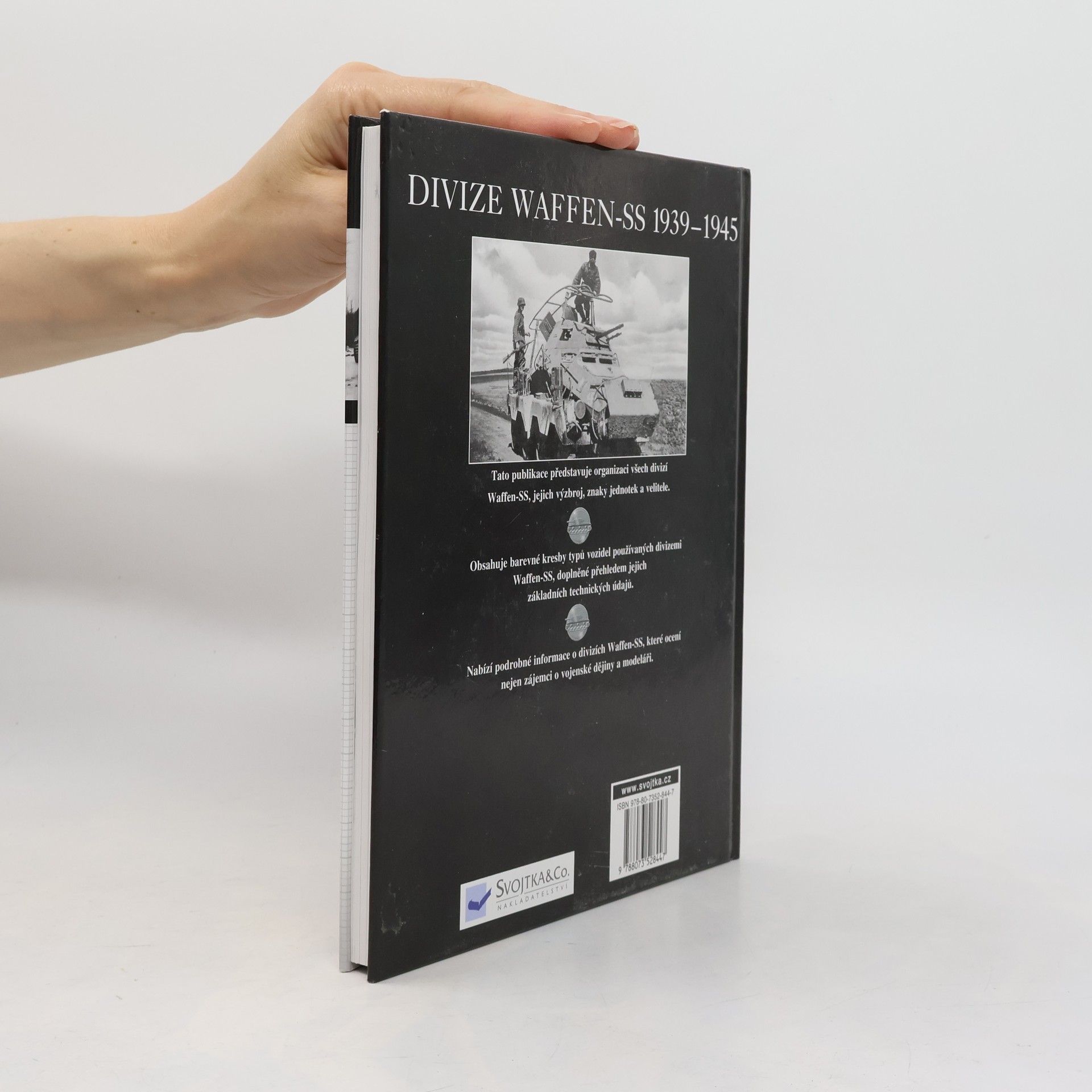 Chris Bishop Divize Waffen-SS 1939-45 : identifikační příručka vojenské techniky