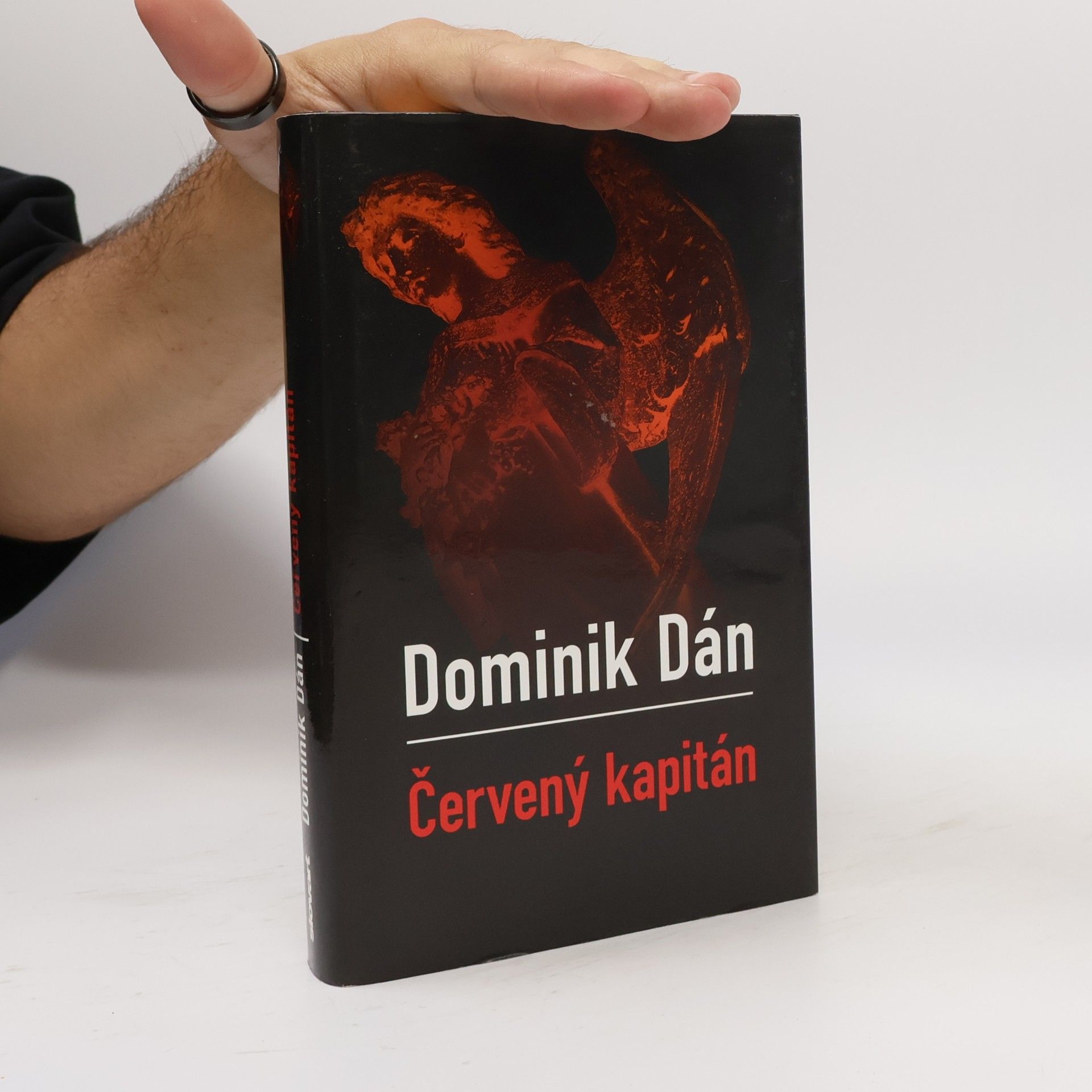 Dominik Dán Červený kapitán