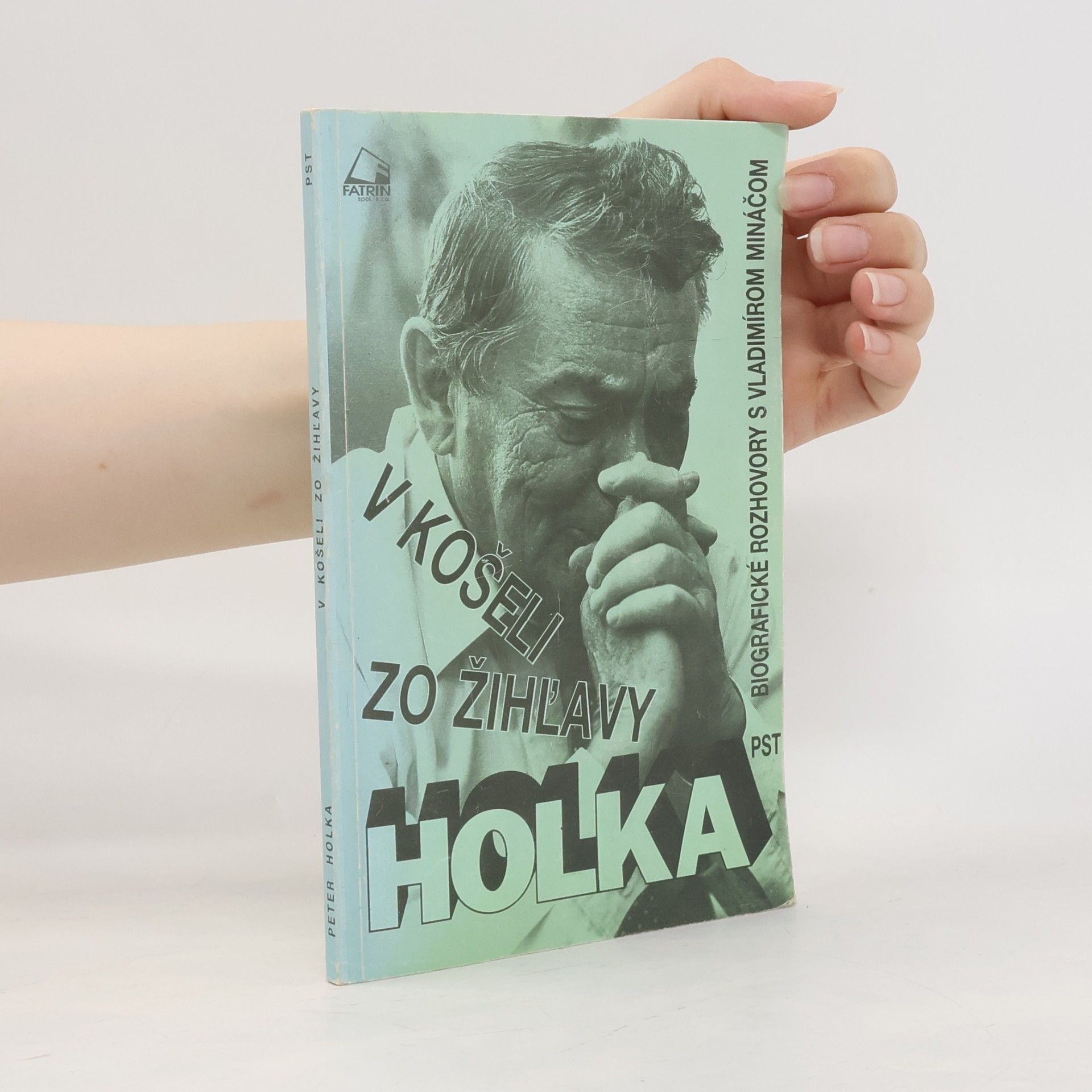 Peter Holka V košeli zo žihl̕avy