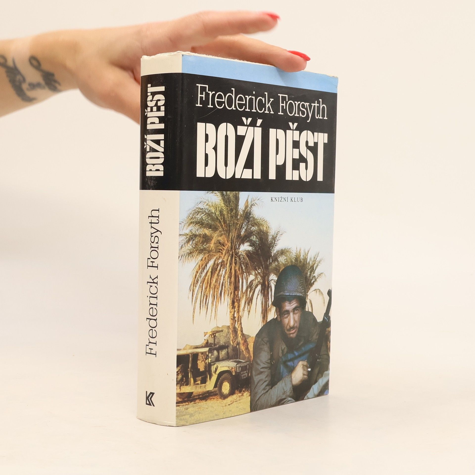Frederick Forsyth Boží pěst