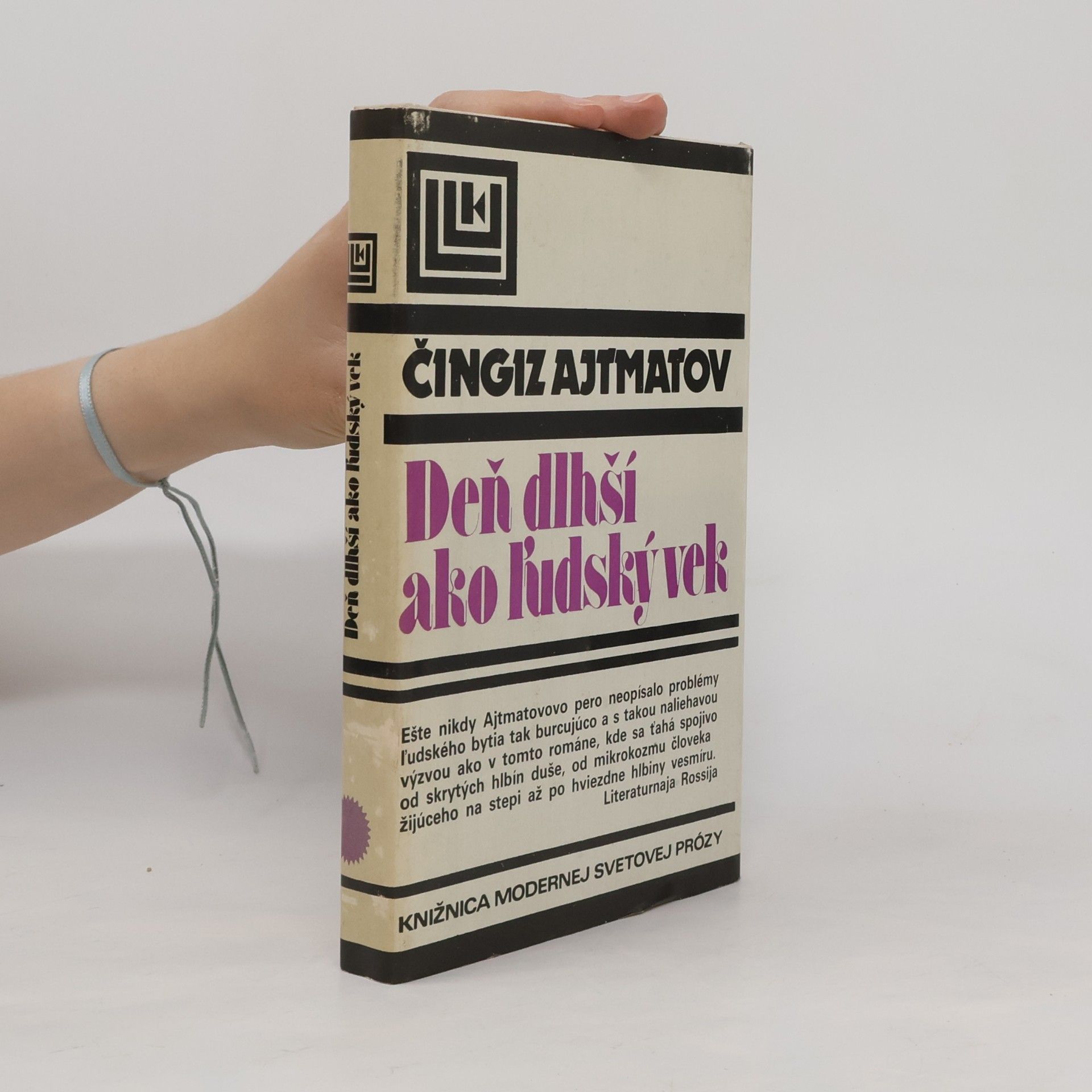 Čingiz Torekulovič Ajtmatov Deň dlhší ako ľudský vek