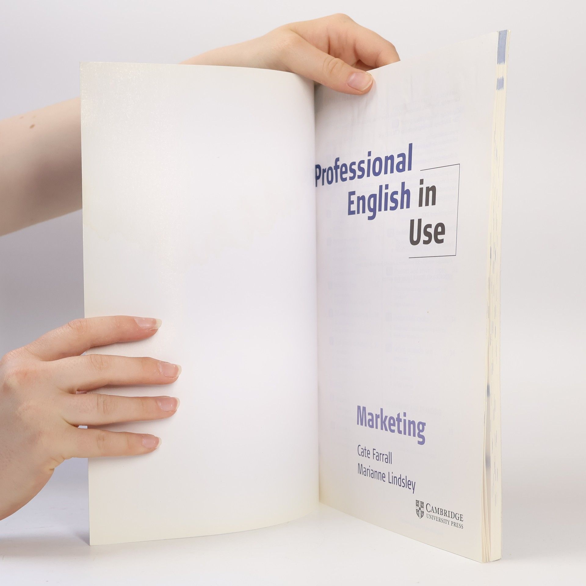 Cate Farrall Professional English in use : marketing