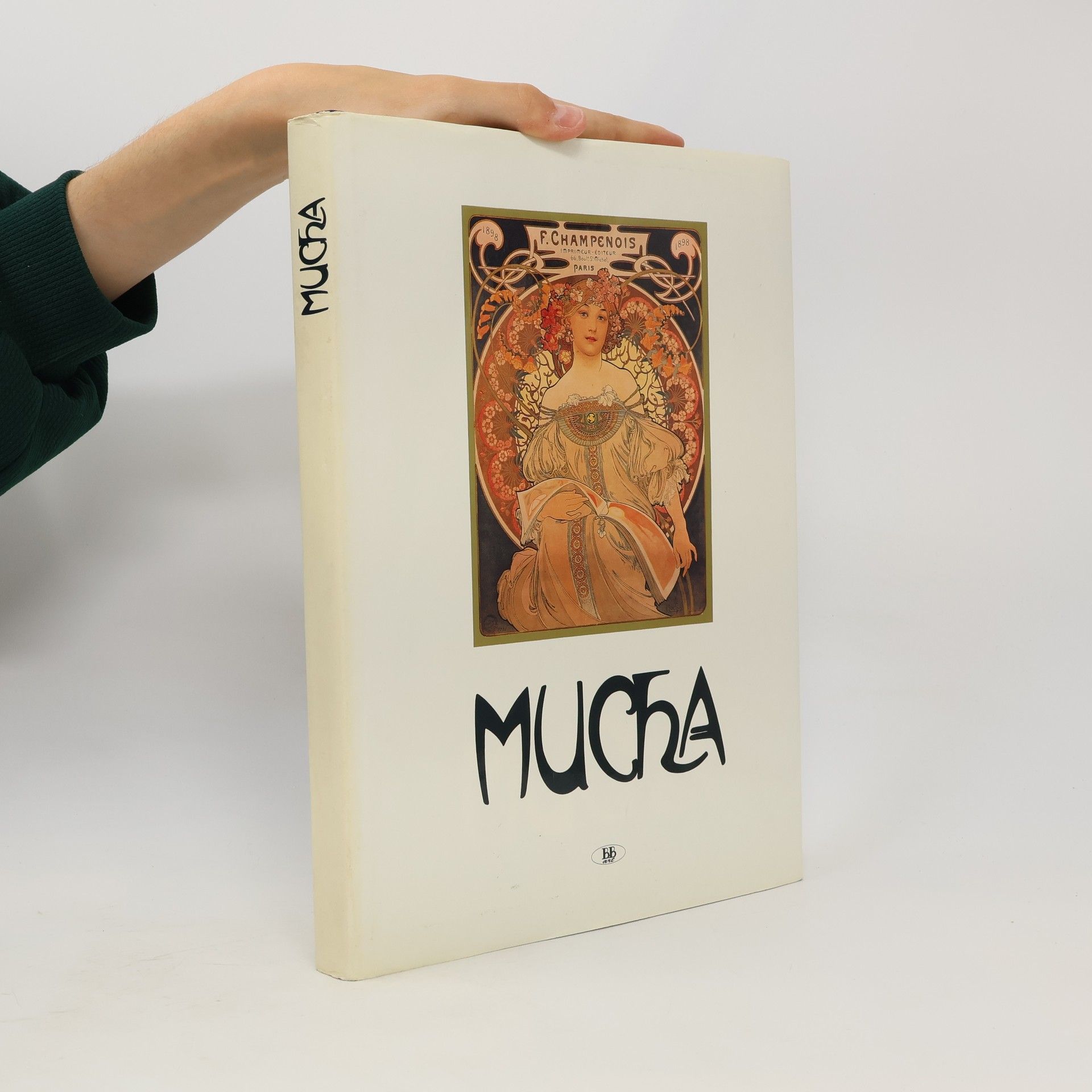Mucha