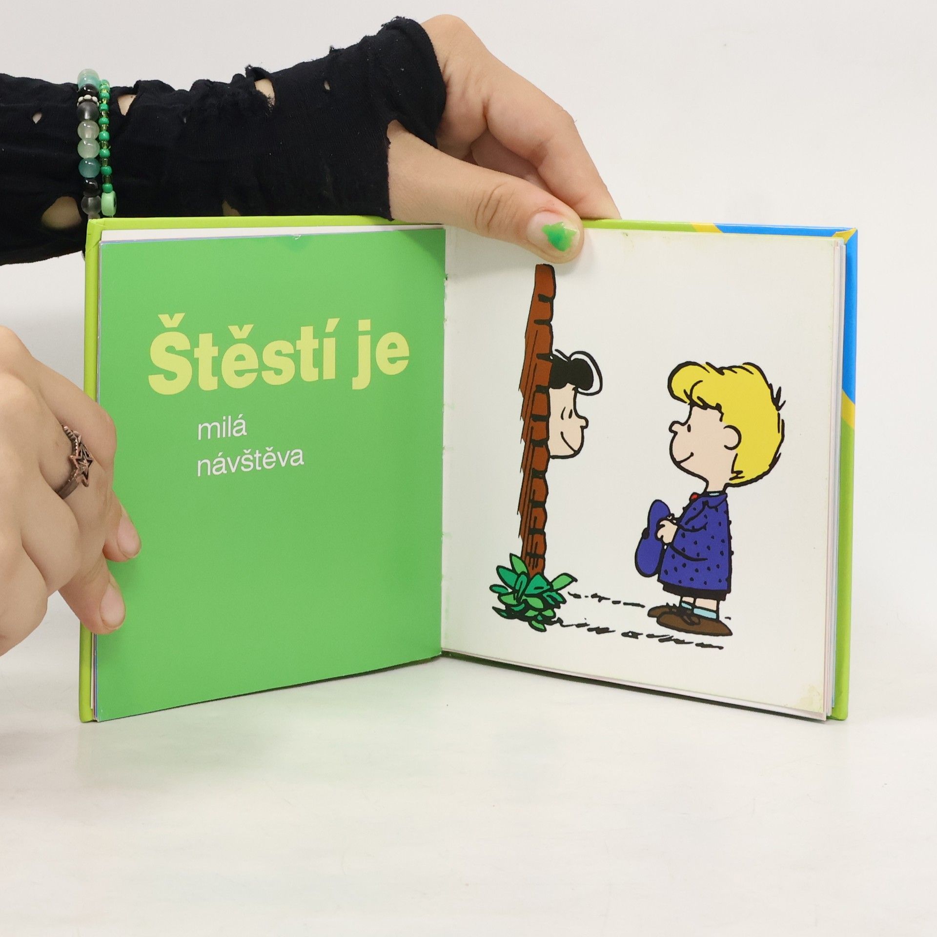 Charles M. Schulz Štěstí je... přítulné štěně