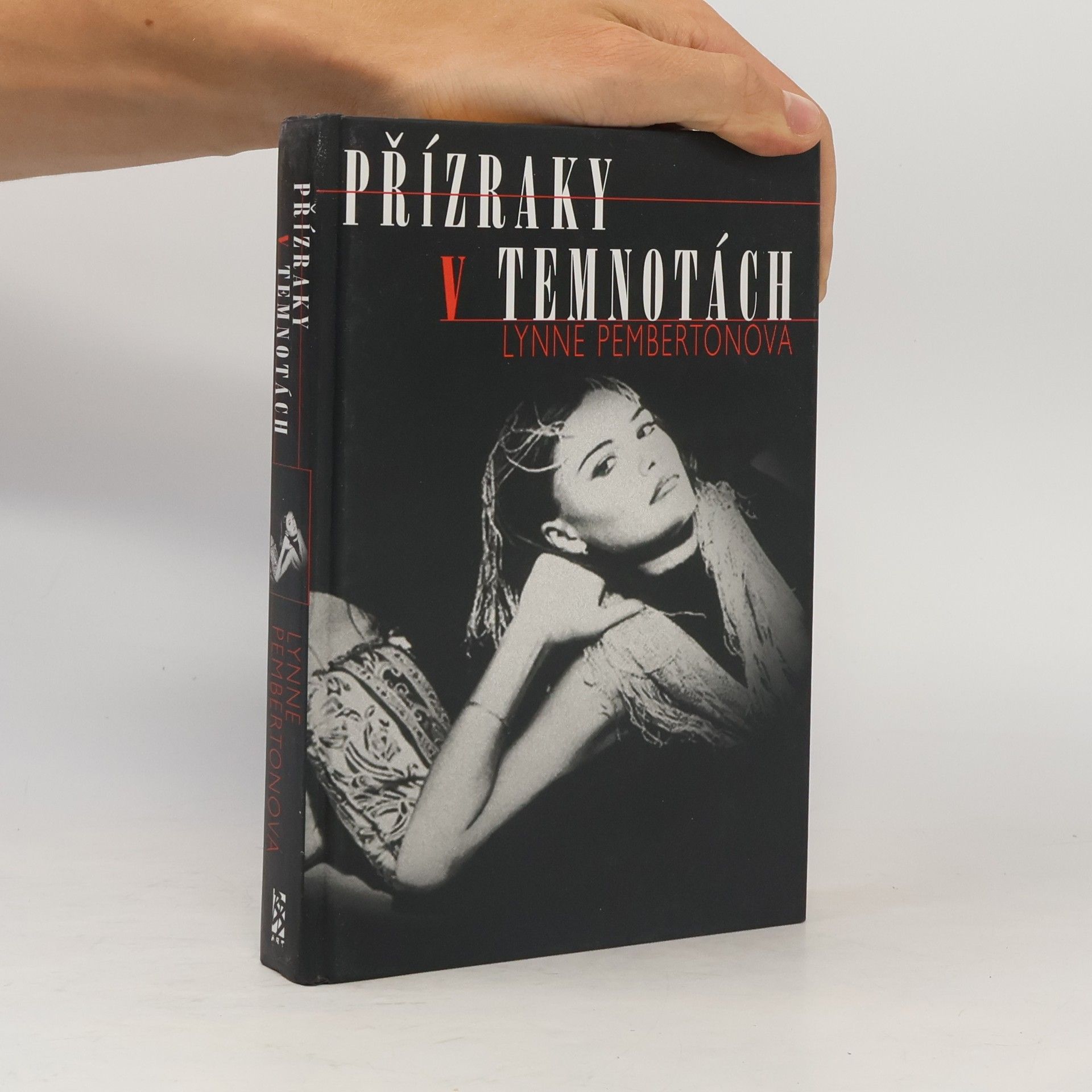 Přízraky v temnotách