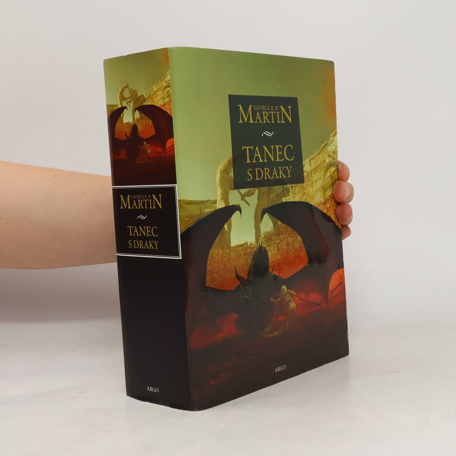 George R. R. Martin Tanec s draky
