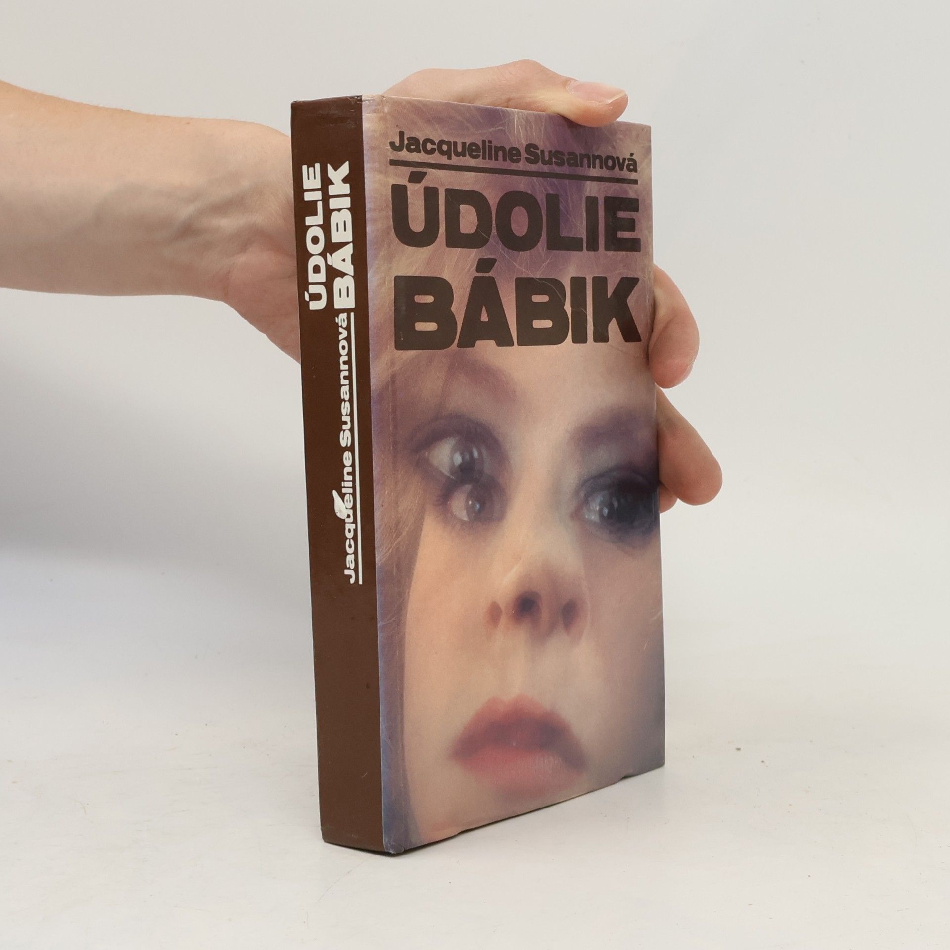 Jacqueline Susann Údolie bábik