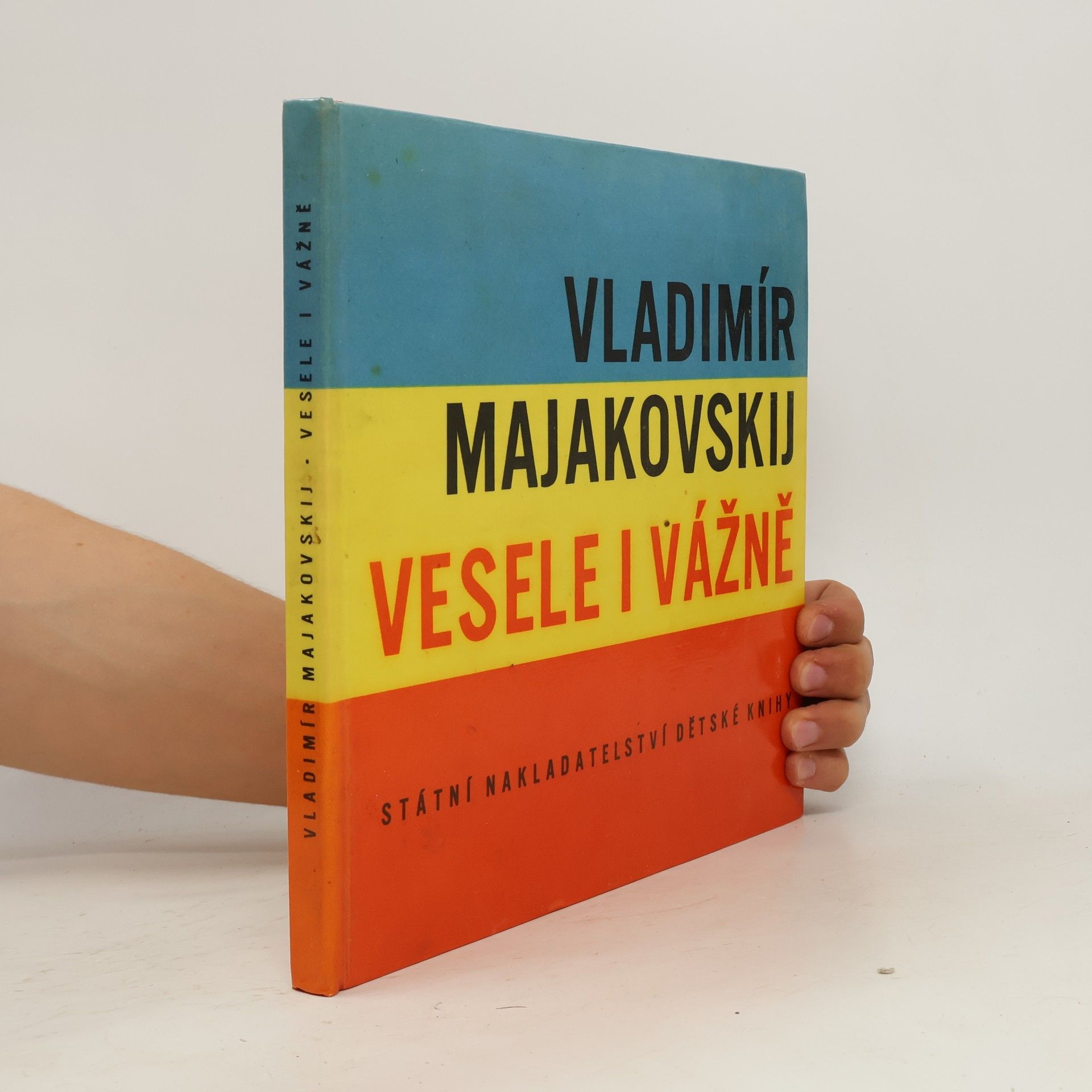 Vesele i vážně